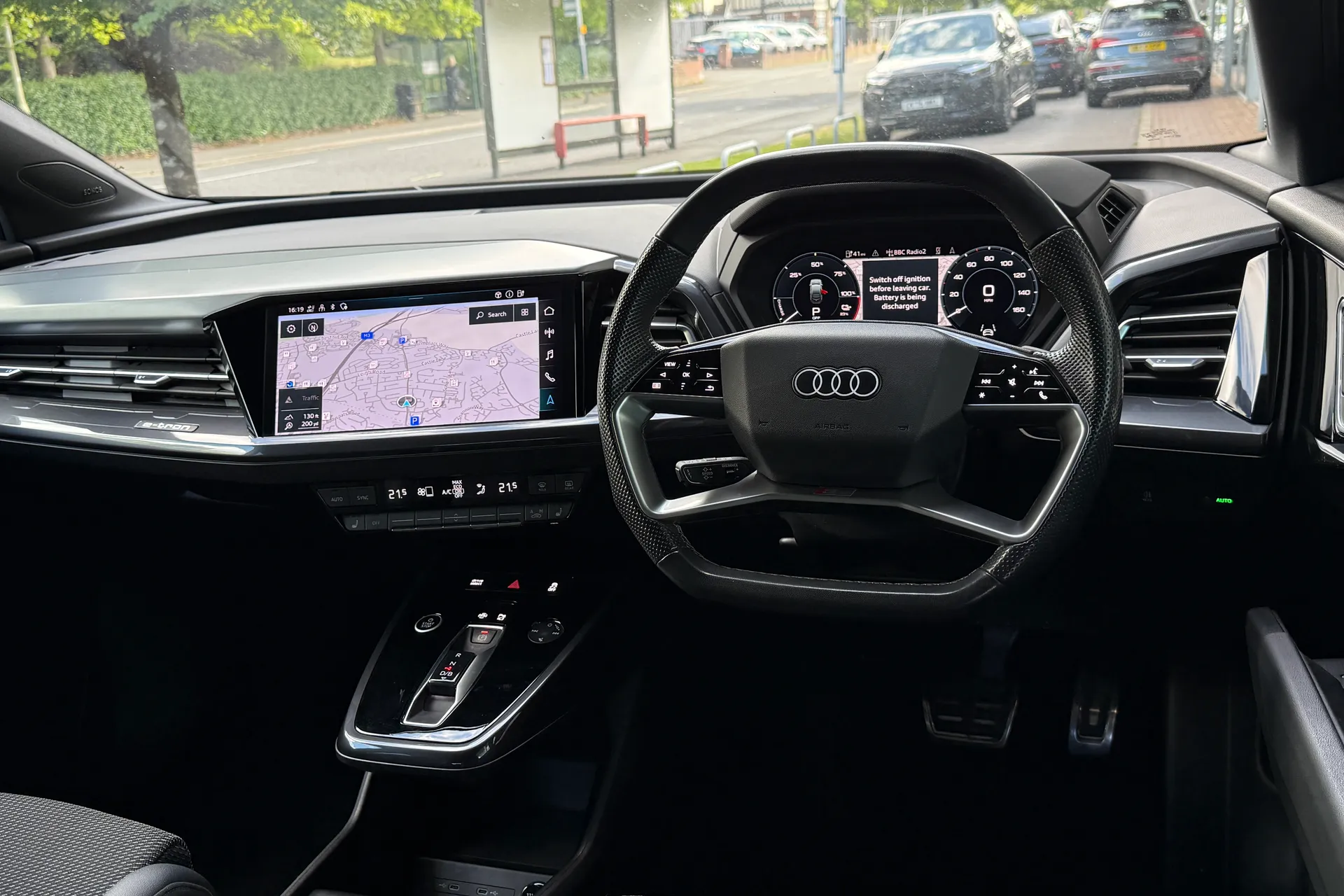 Audi Q4 thumbnail image number 37
