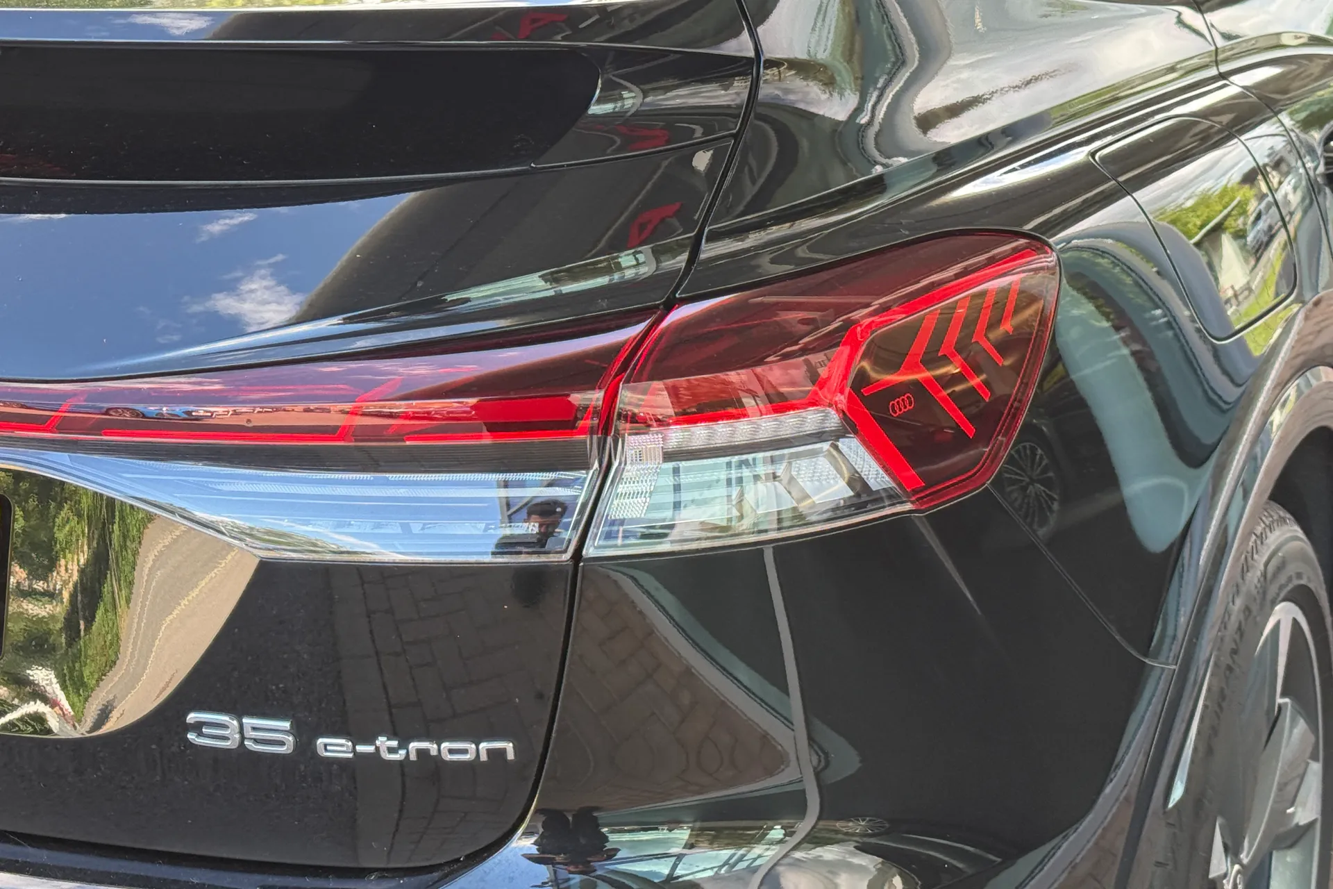 Audi Q4 thumbnail image number 45