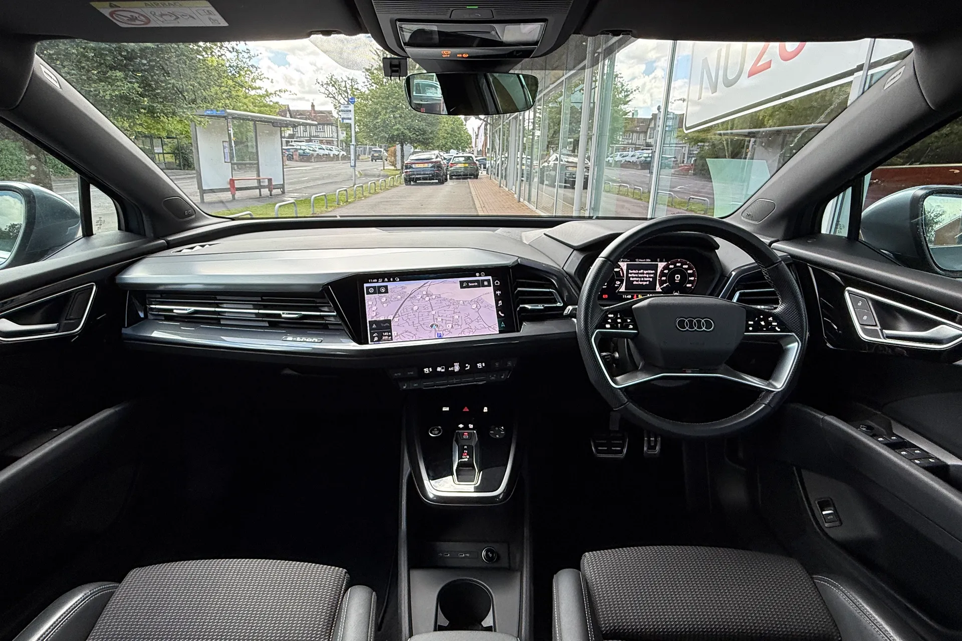 Audi Q4 thumbnail image number 3