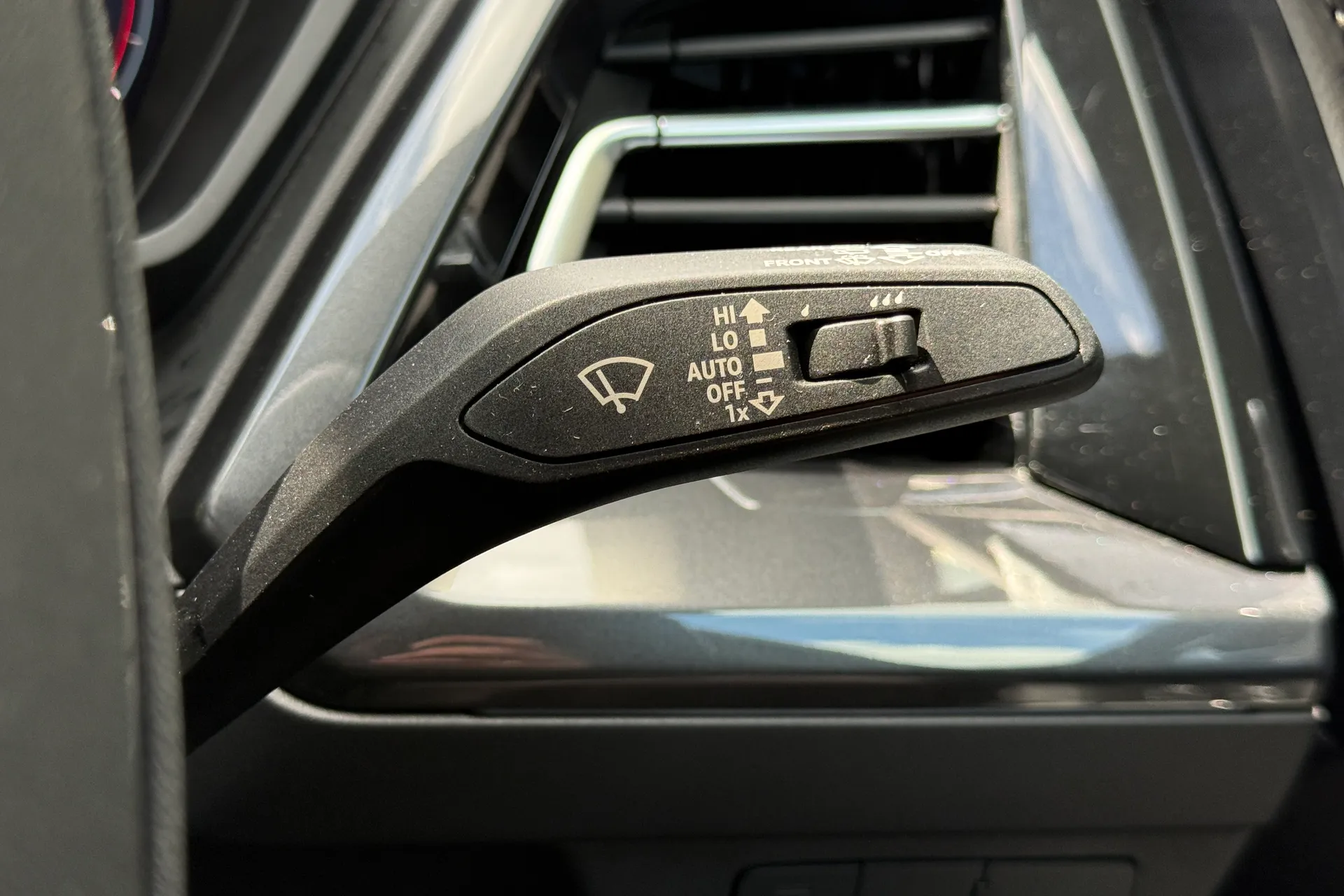 Audi Q4 thumbnail image number 20