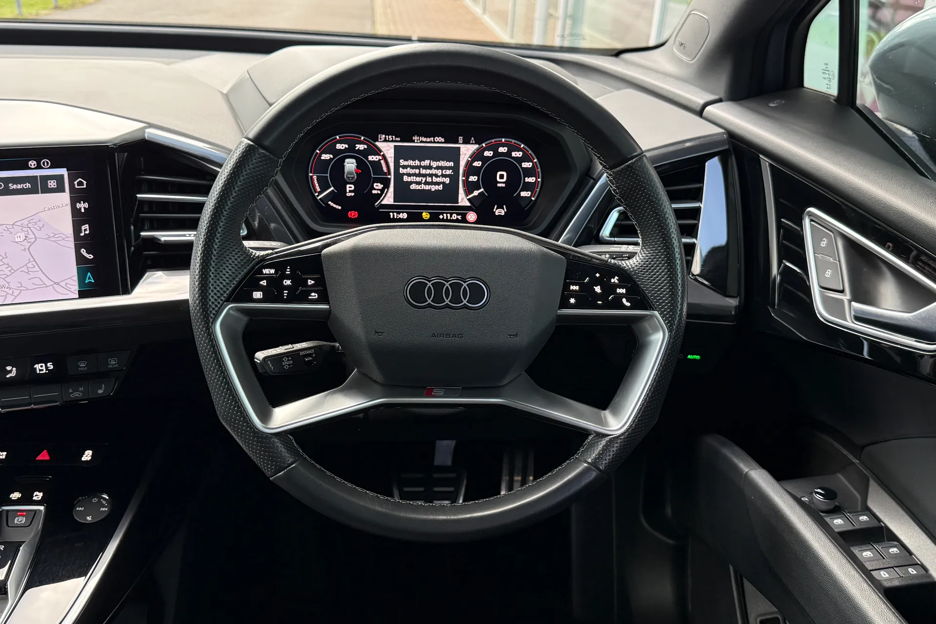 Audi Q4 thumbnail image number 41