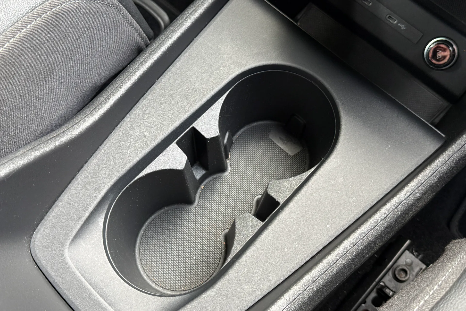 Audi Q4 thumbnail image number 30