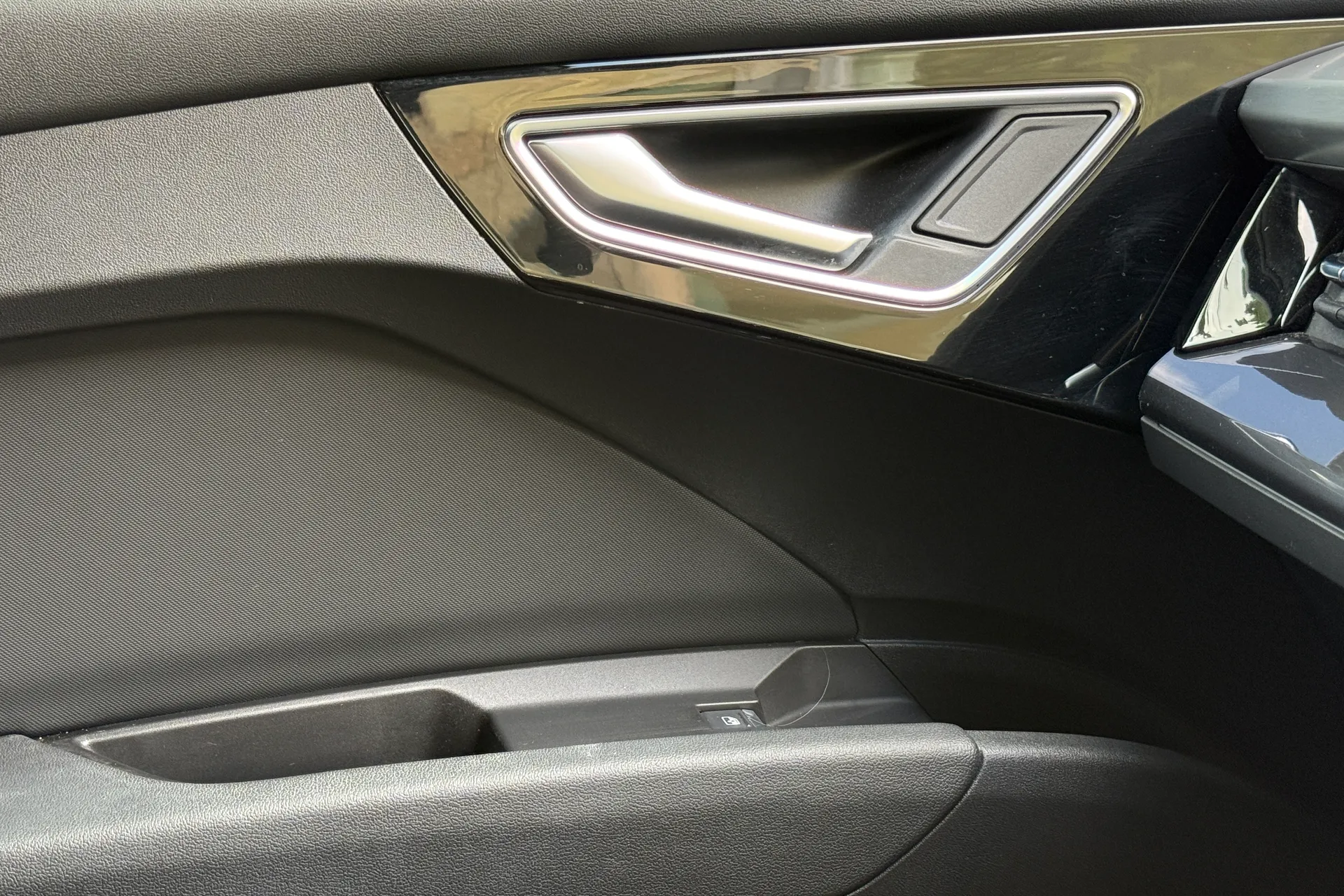 Audi Q4 thumbnail image number 27