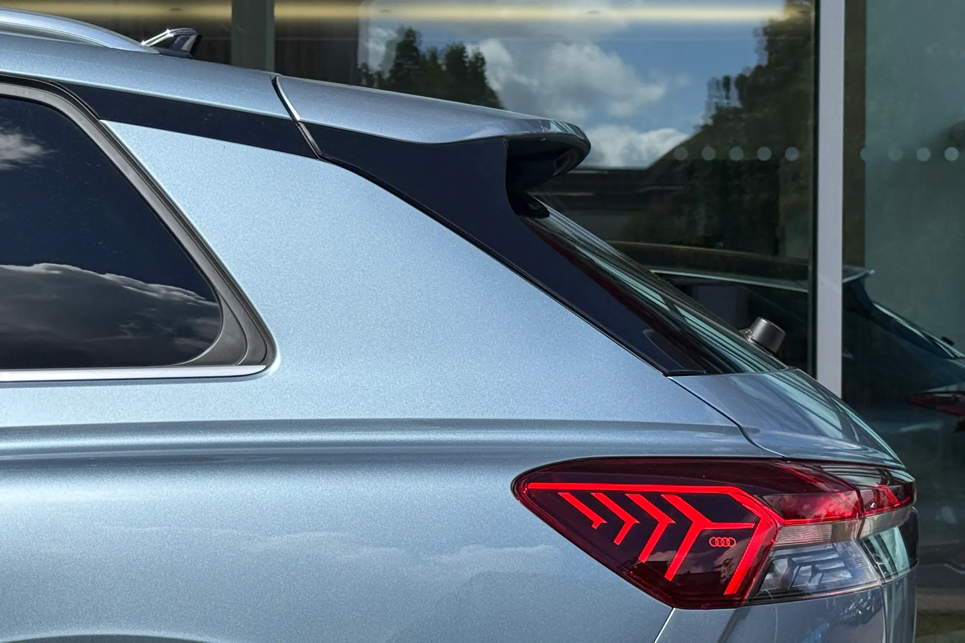 Audi Q4 thumbnail image number 50