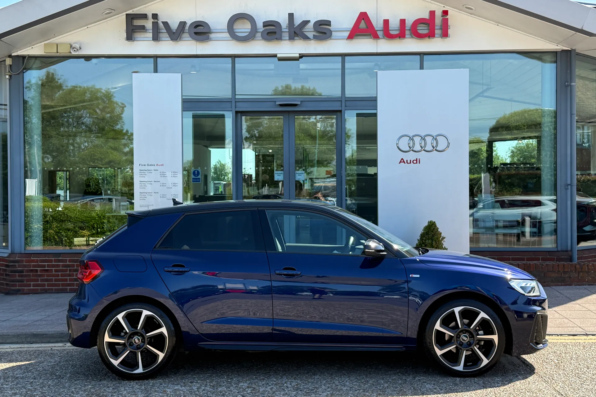 Audi A1 thumbnail image number 2