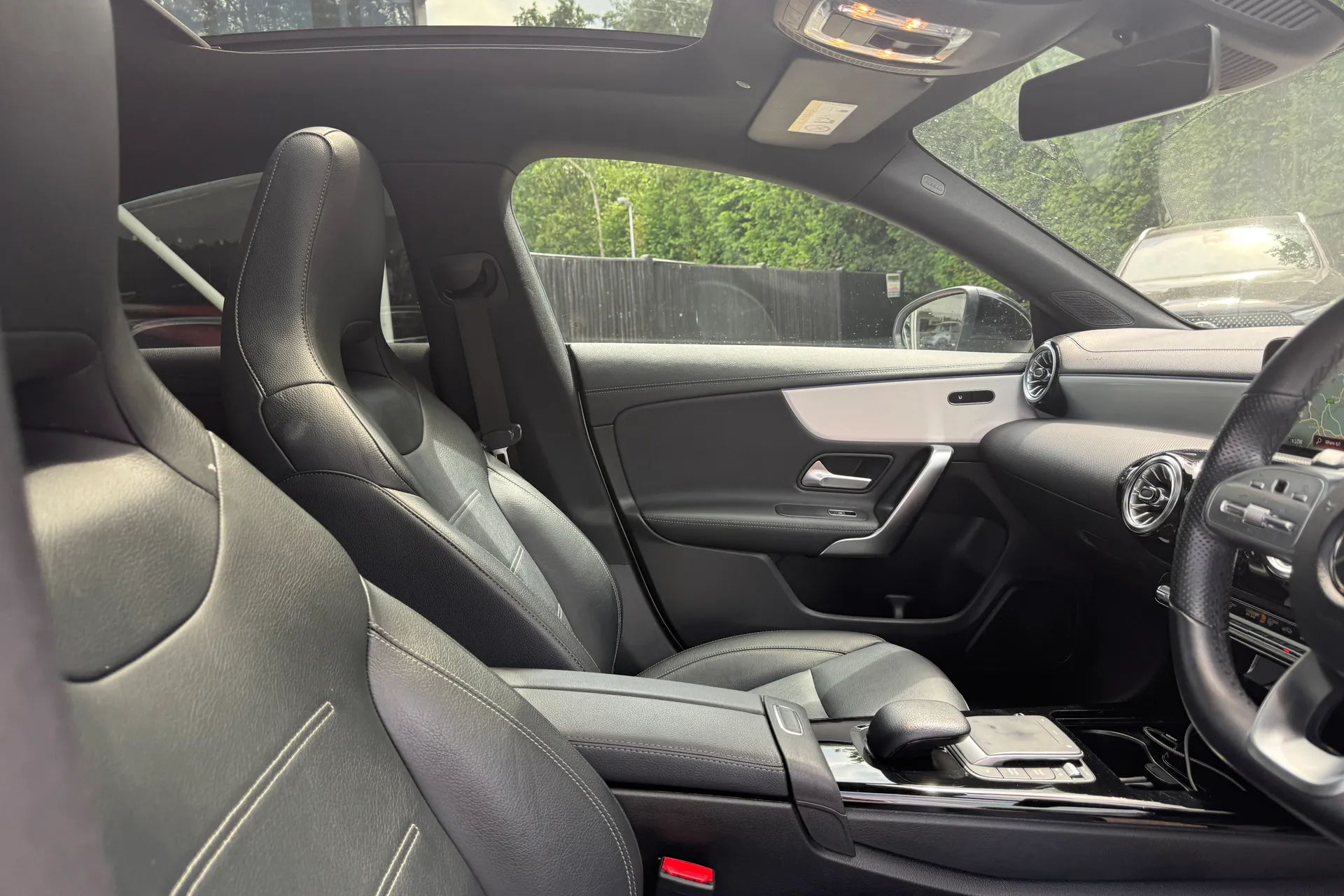 MERCEDES-BENZ CLA thumbnail image number 27