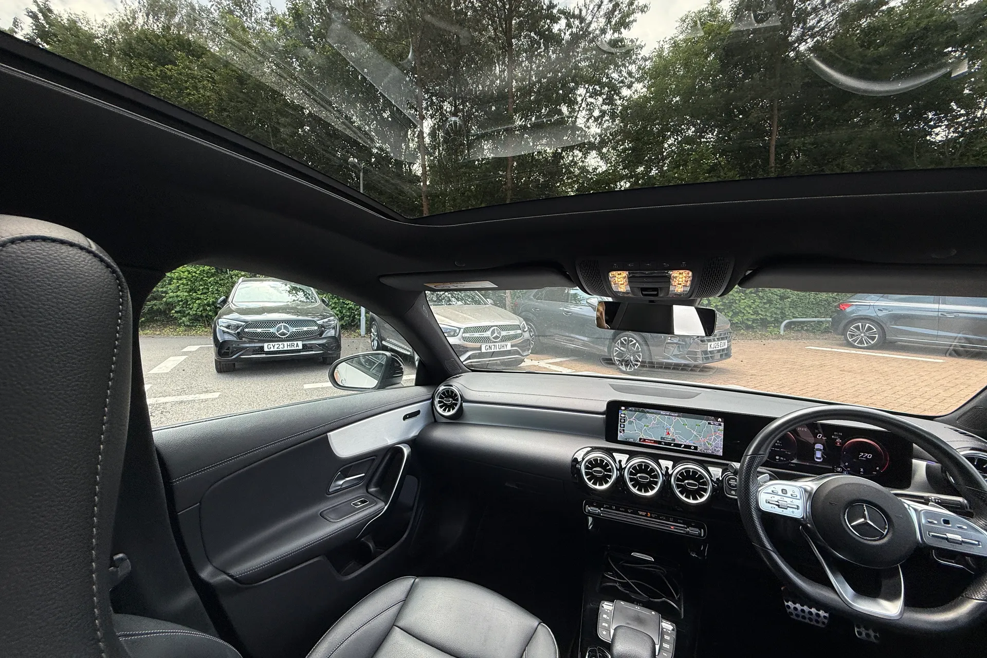MERCEDES-BENZ CLA thumbnail image number 32
