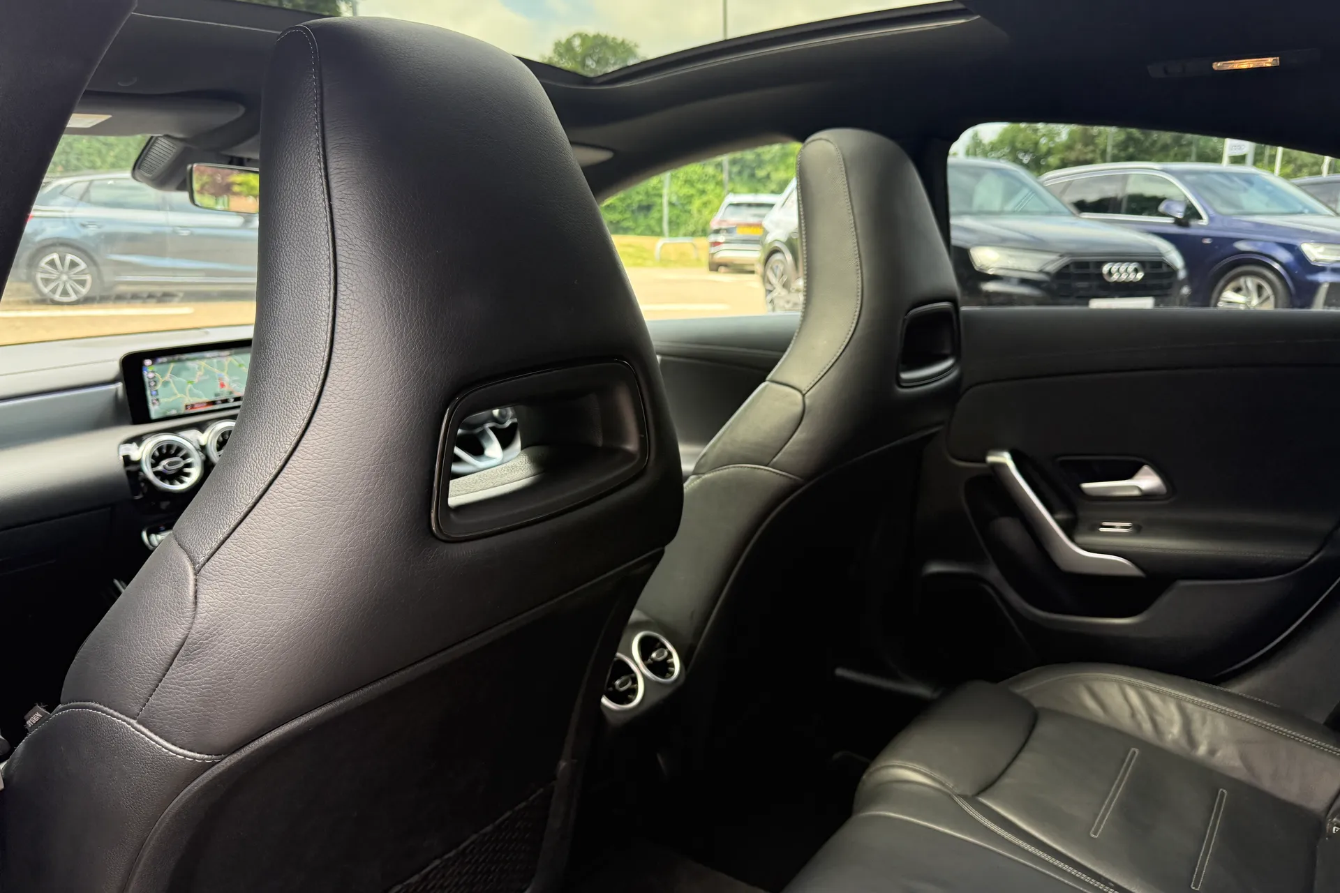 MERCEDES-BENZ CLA thumbnail image number 44