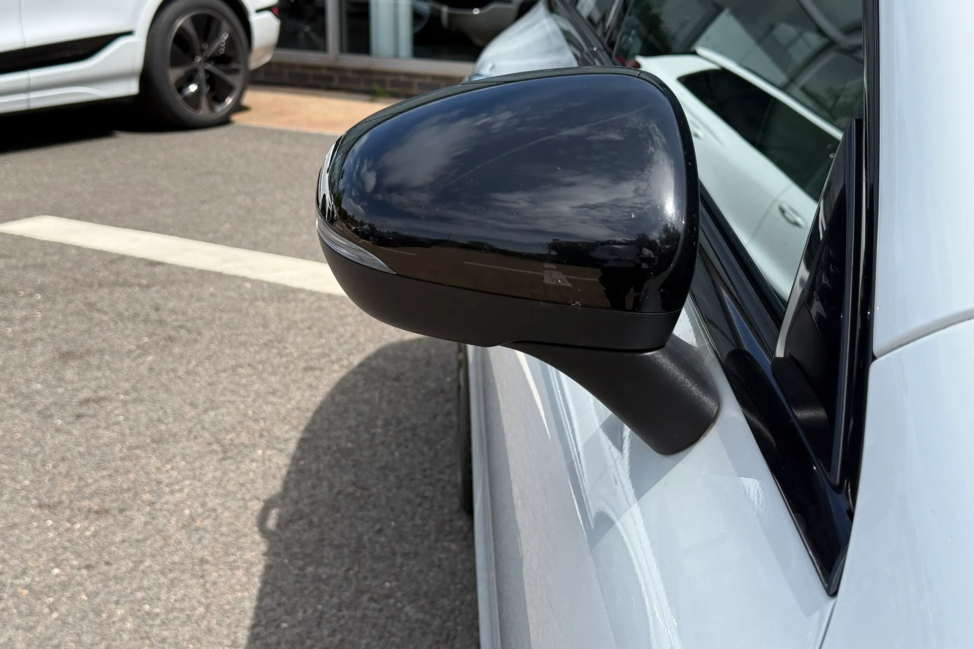 MERCEDES-BENZ CLA thumbnail image number 12