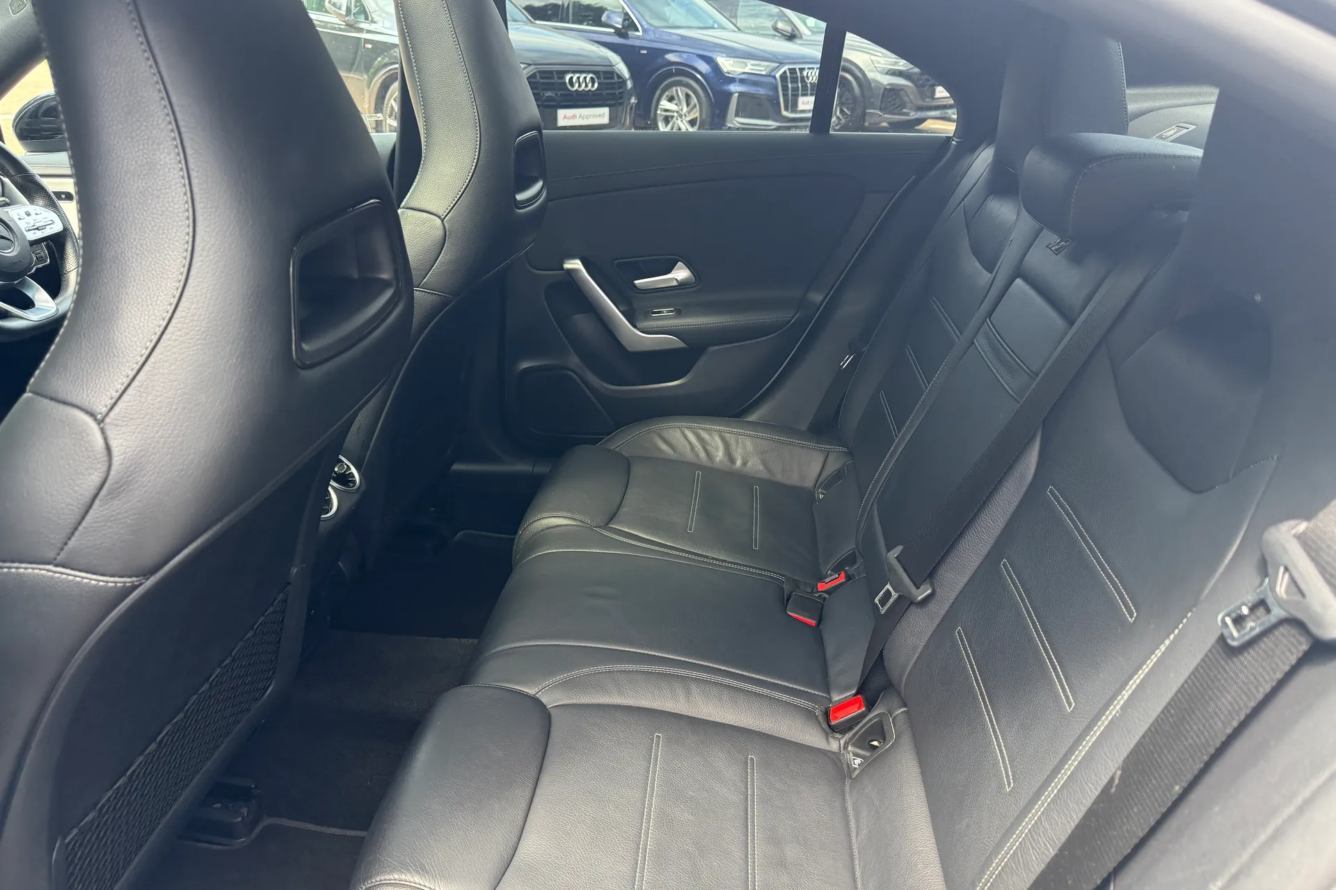 MERCEDES-BENZ CLA thumbnail image number 46