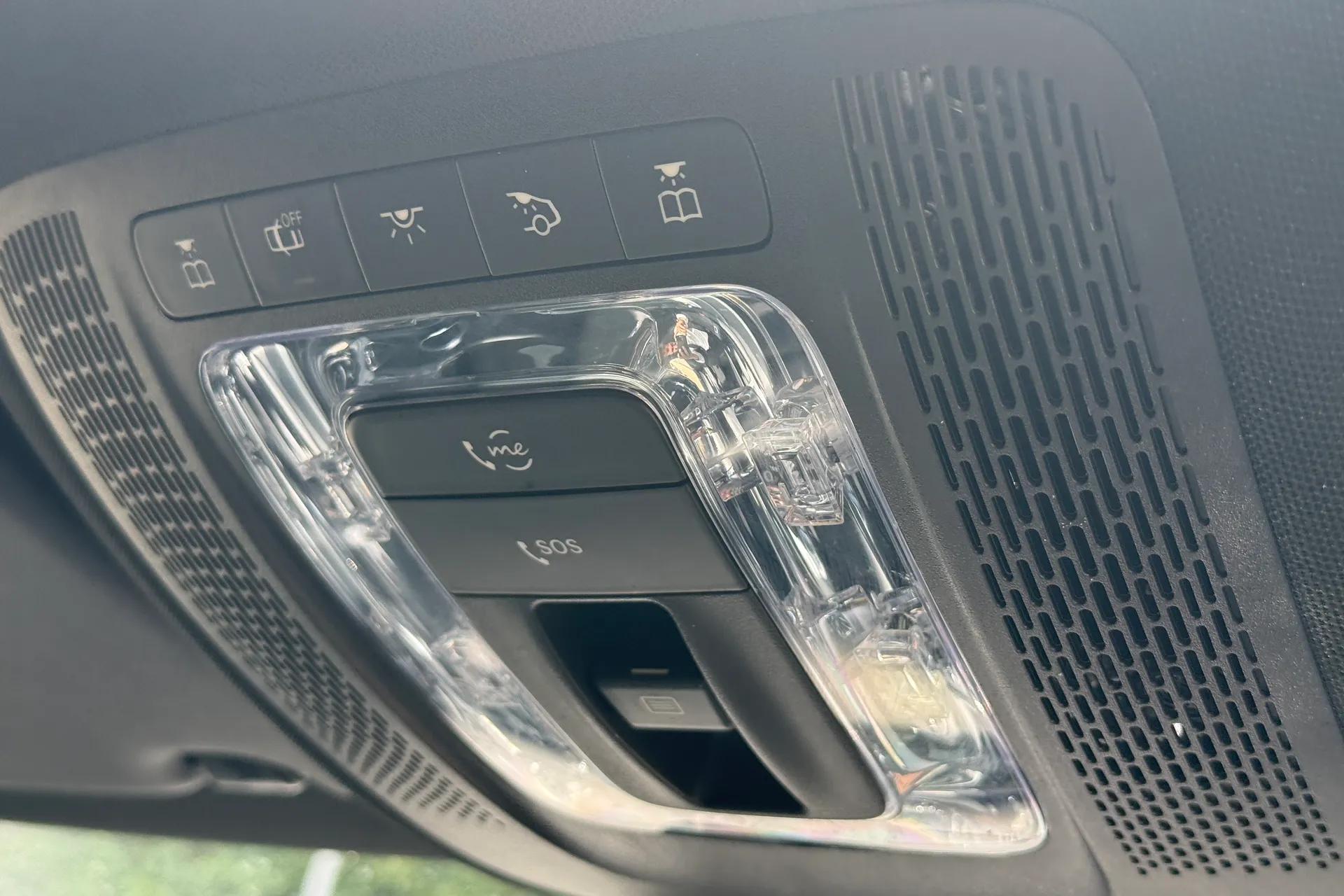 MERCEDES-BENZ CLA thumbnail image number 21