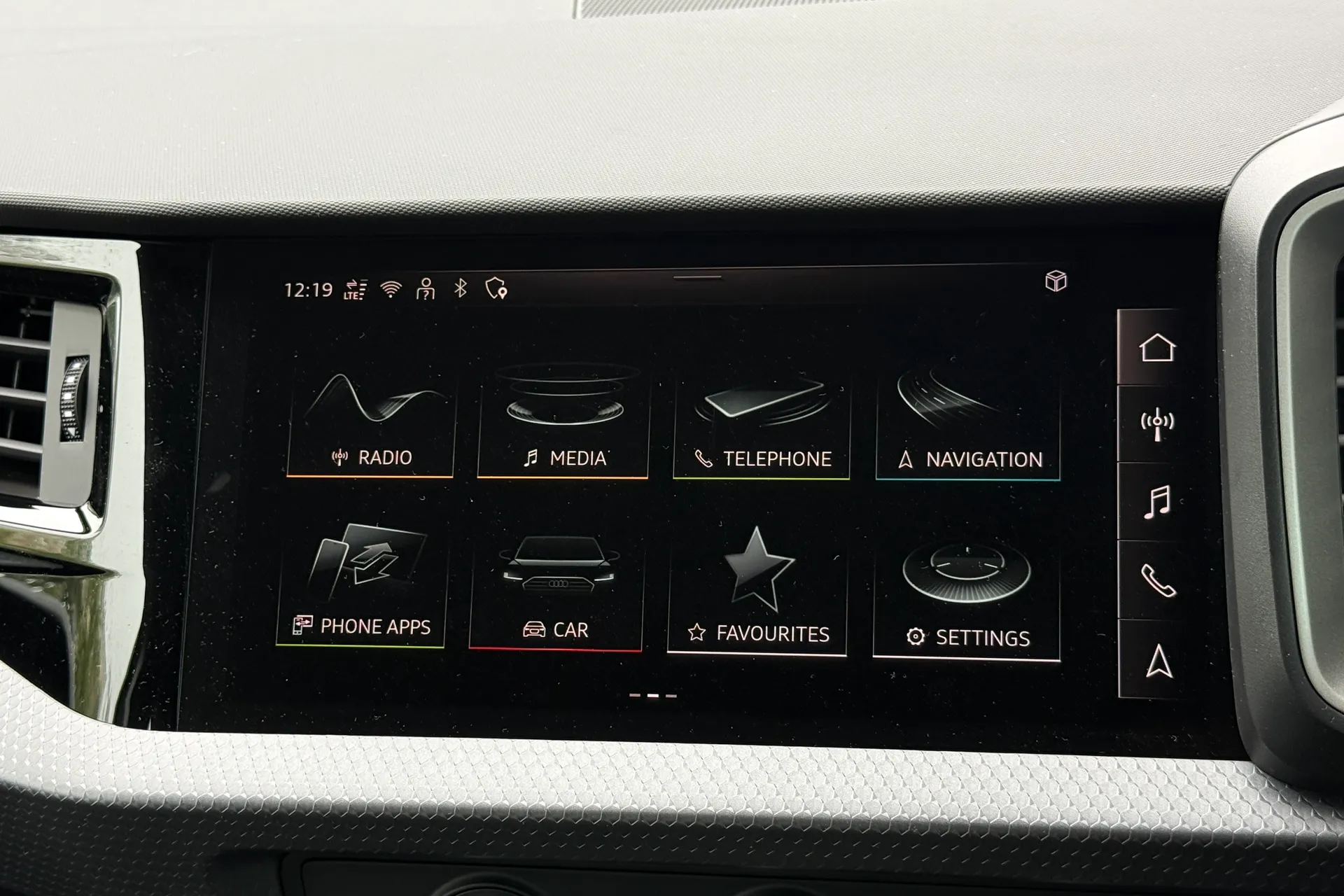 Audi A1 thumbnail image number 17