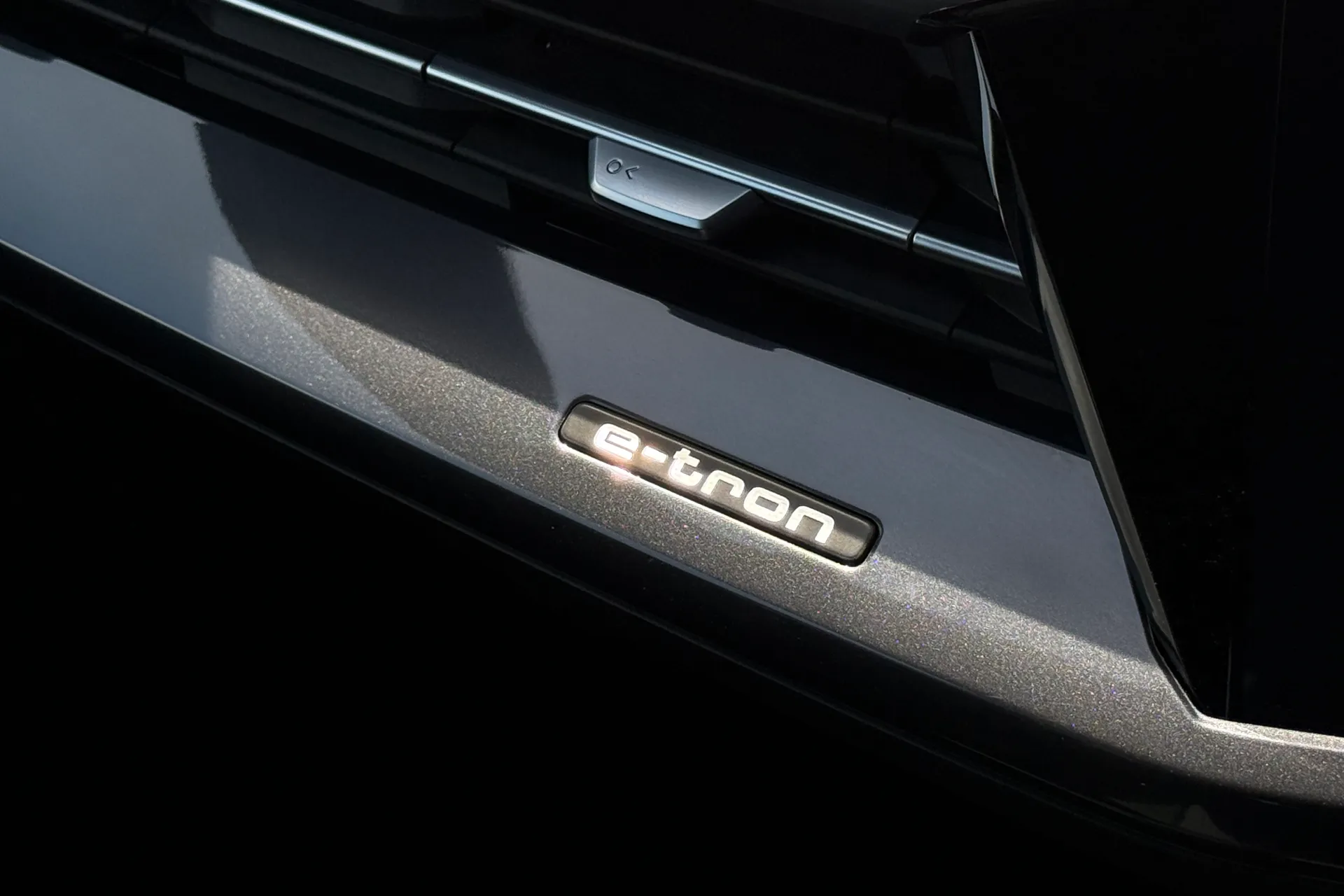 Audi Q4 thumbnail image number 23