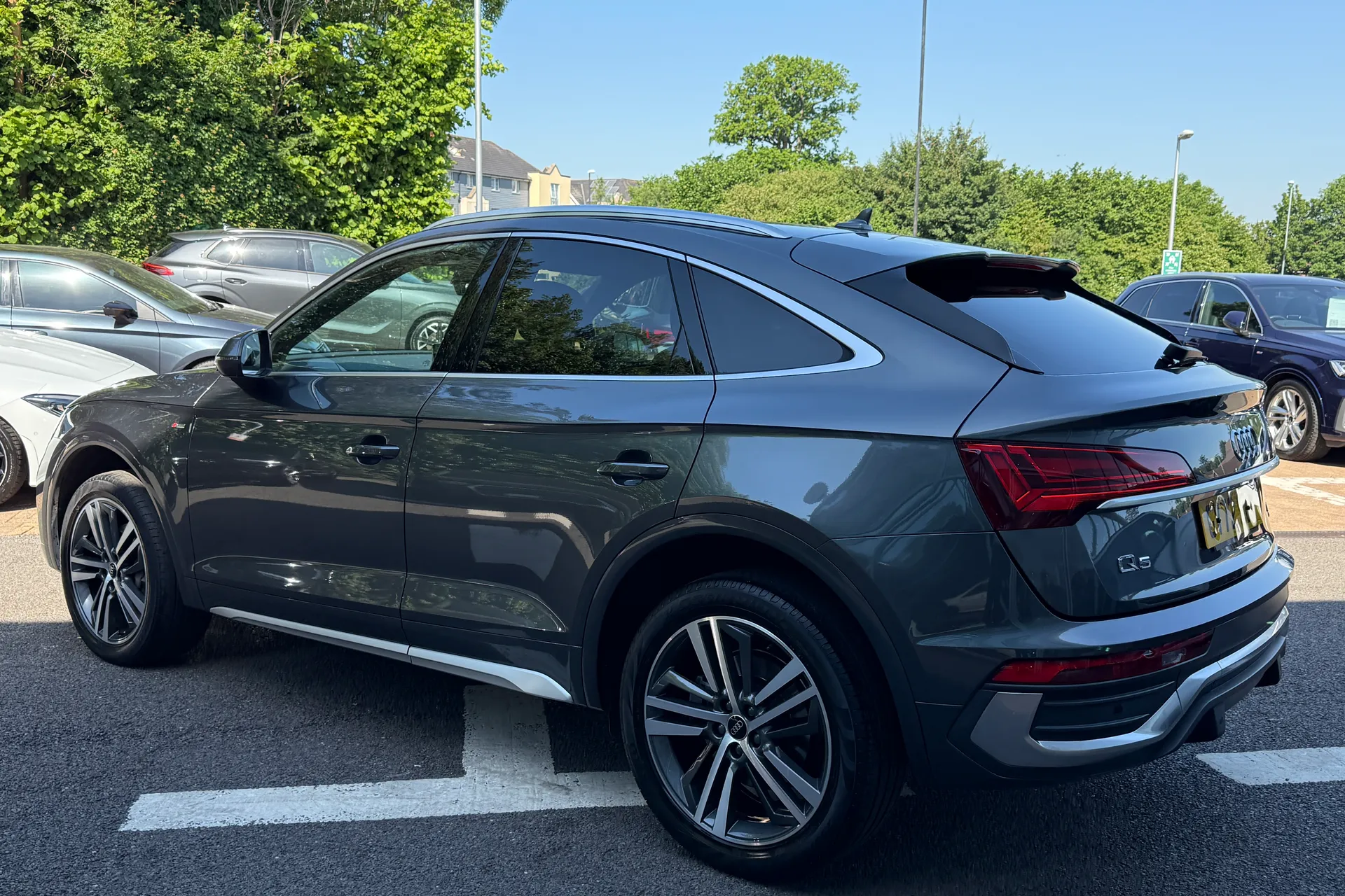 Audi Q5 thumbnail image number 45