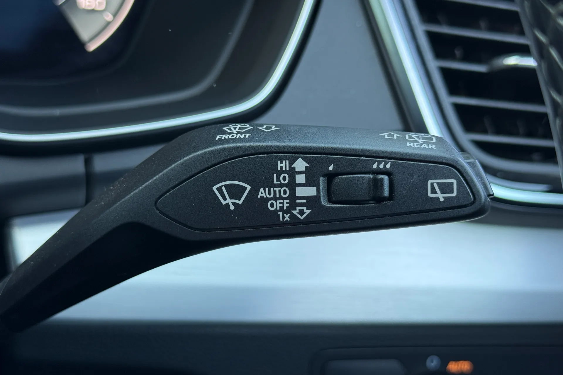 Audi Q5 thumbnail image number 22