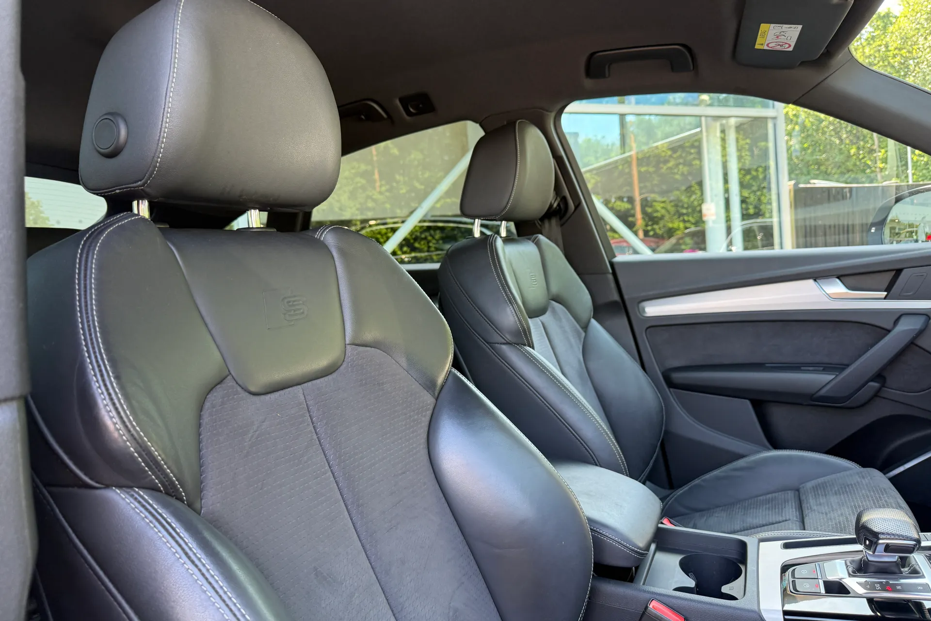 Audi Q5 thumbnail image number 28