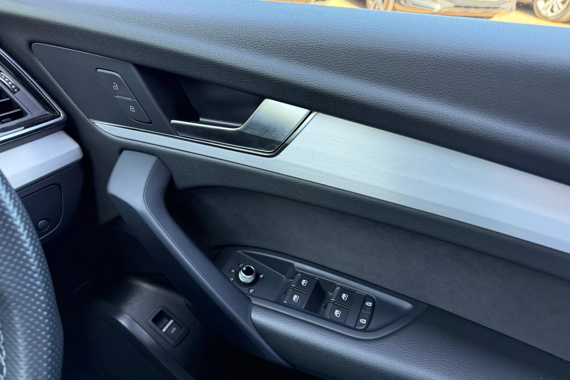 Audi Q5 thumbnail image number 26