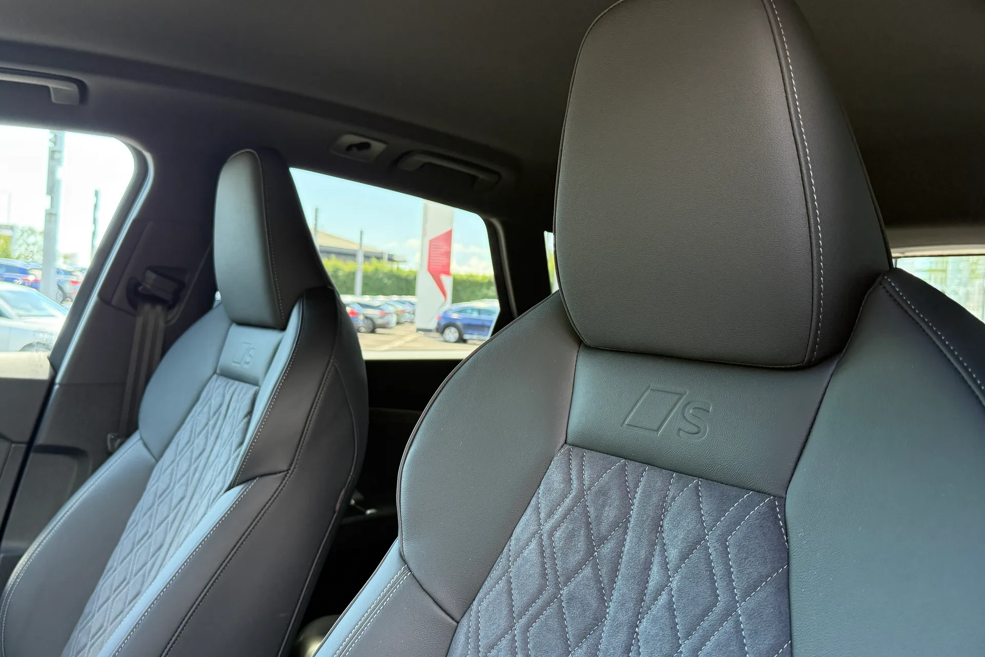Audi Q5 thumbnail image number 38