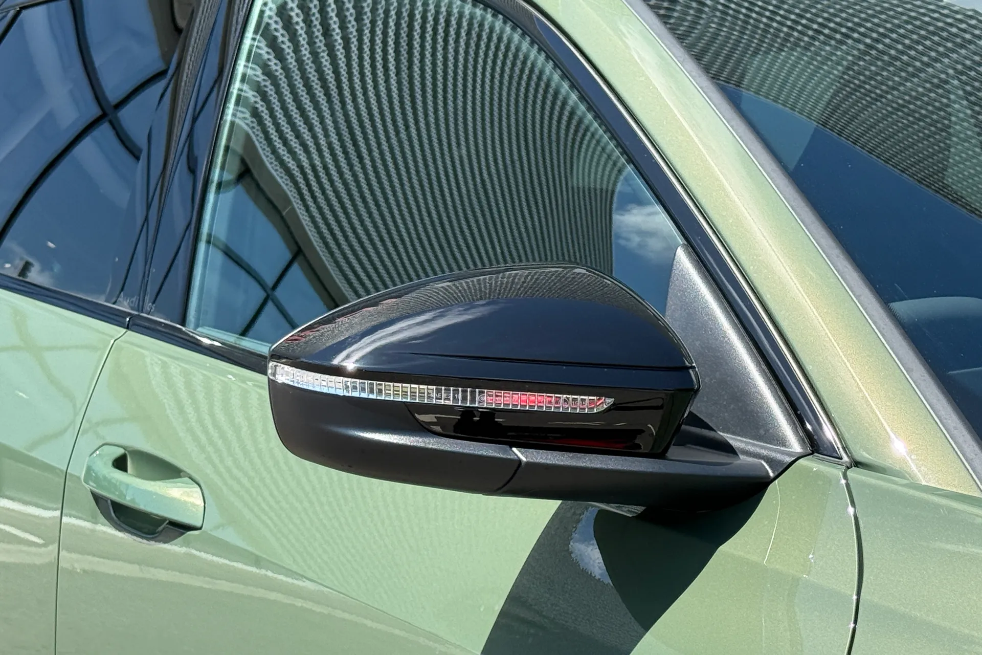 Audi Q5 thumbnail image number 12