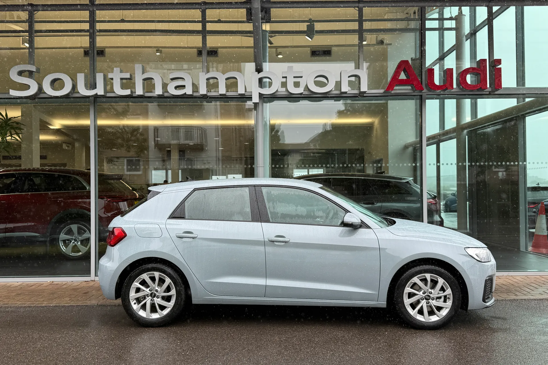 Audi A1 thumbnail image number 2