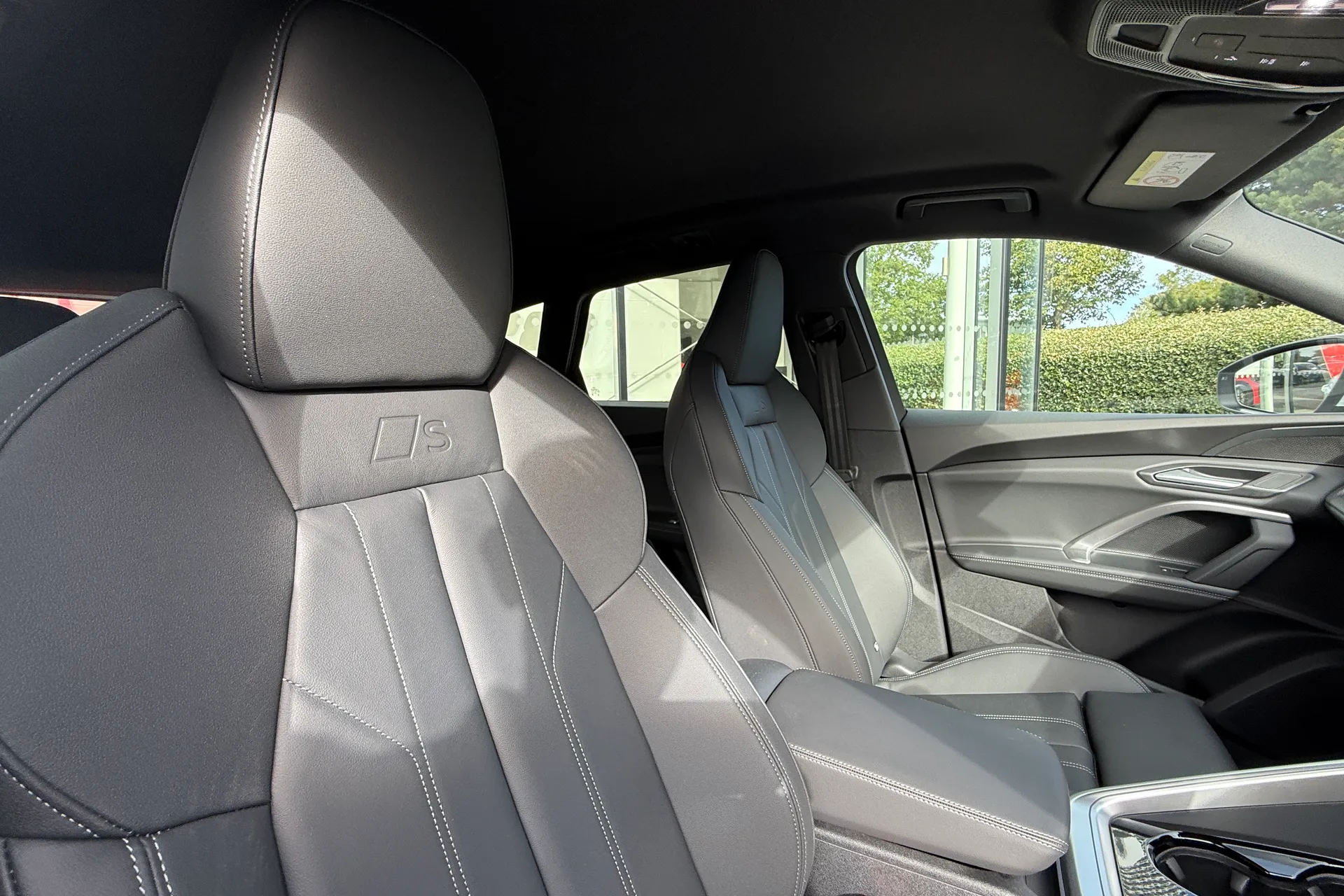 Audi Q5 thumbnail image number 11