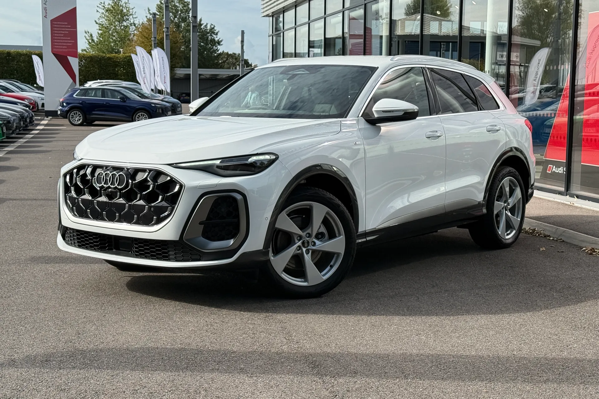 Audi Q5 thumbnail image number 6