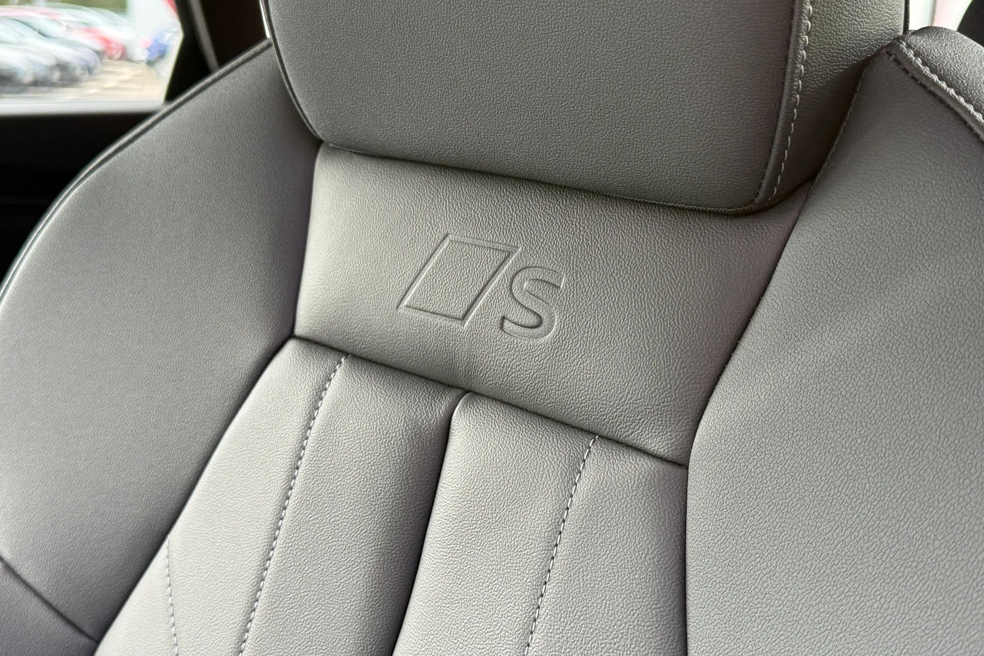 Audi Q5 thumbnail image number 27