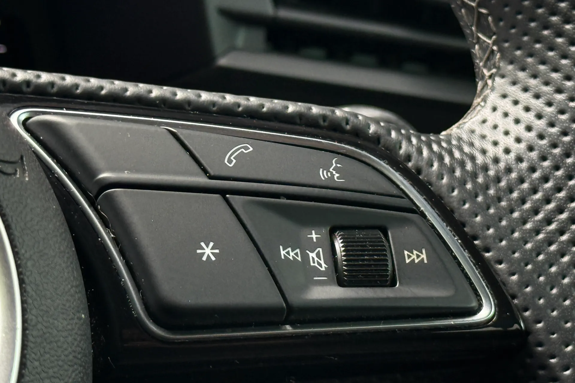 Audi A3 thumbnail image number 14