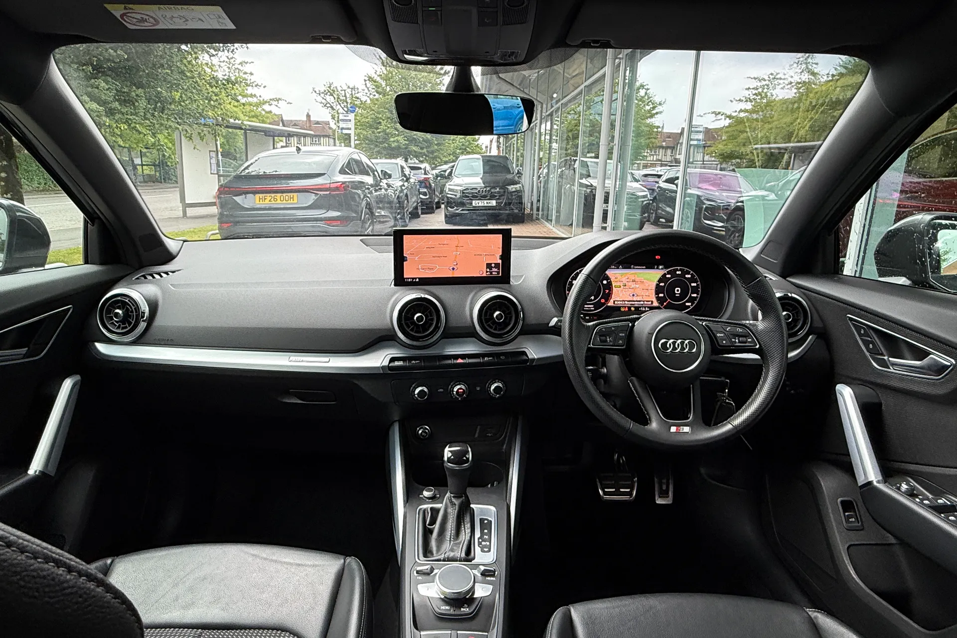 Audi Q2 thumbnail image number 3
