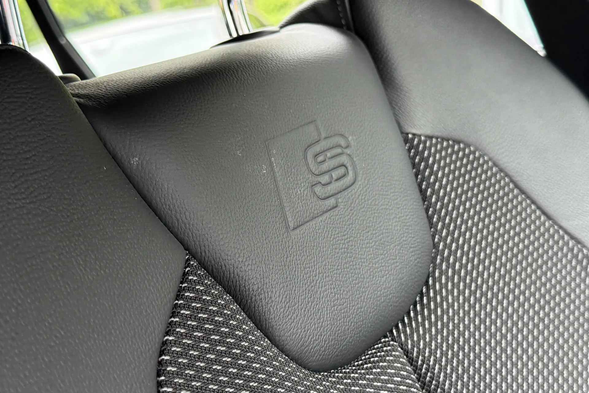 Audi Q2 thumbnail image number 26