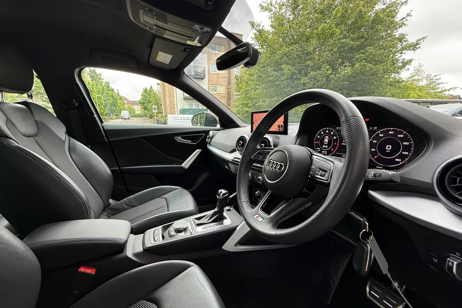 Audi Q2 thumbnail image number 8