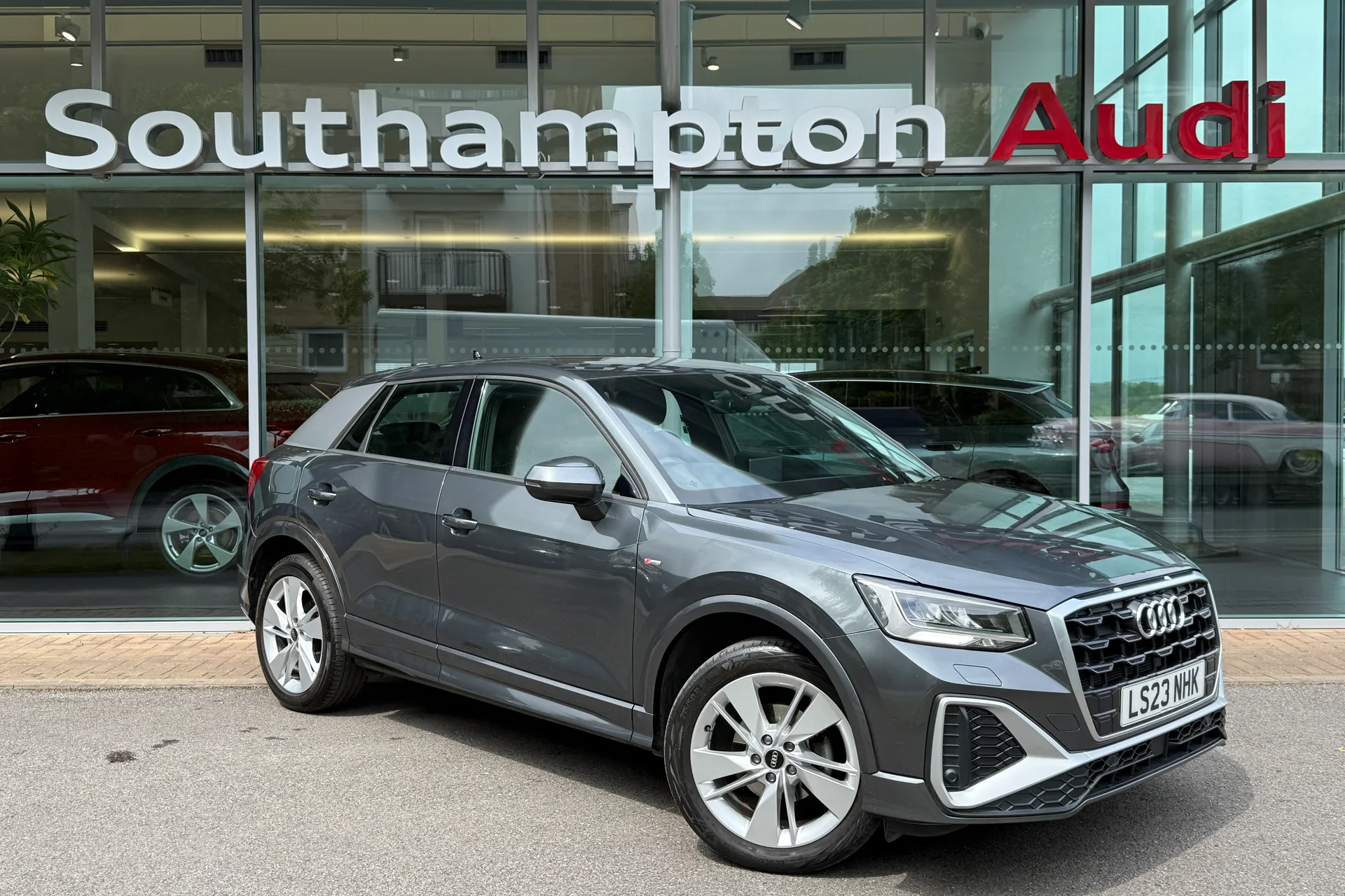 Audi Q2 thumbnail image number 63
