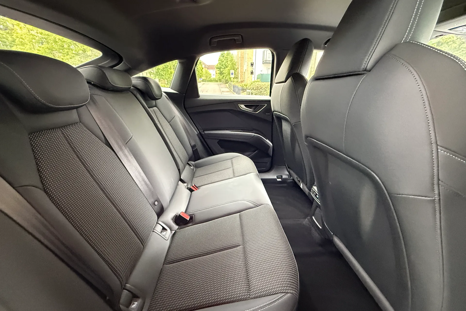Audi Q4 thumbnail image number 81