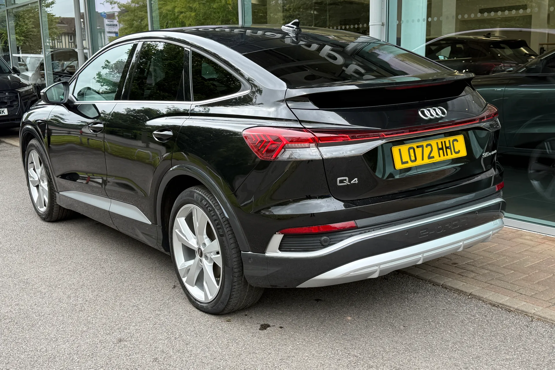 Audi Q4 thumbnail image number 31