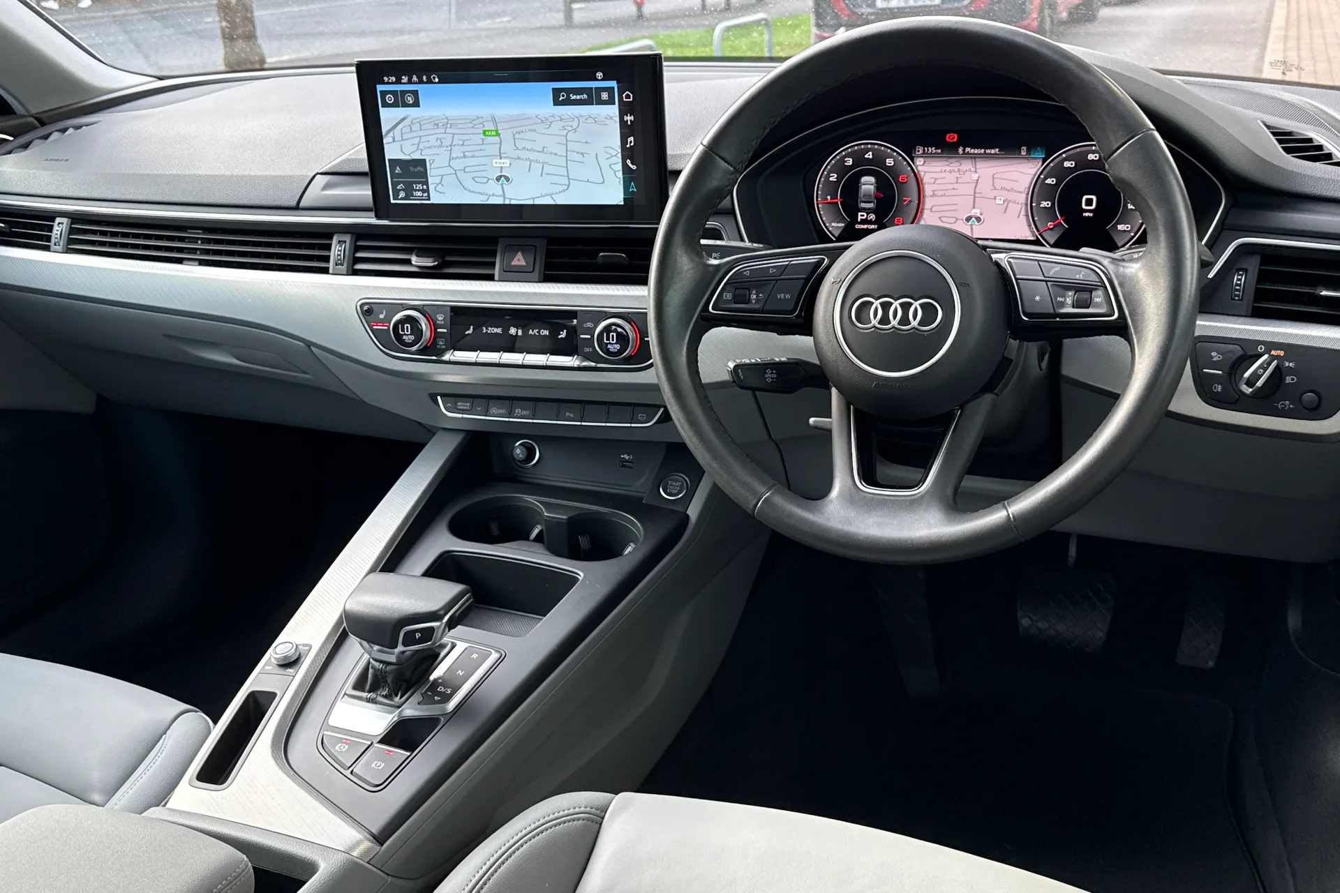 Audi A4 thumbnail image number 35