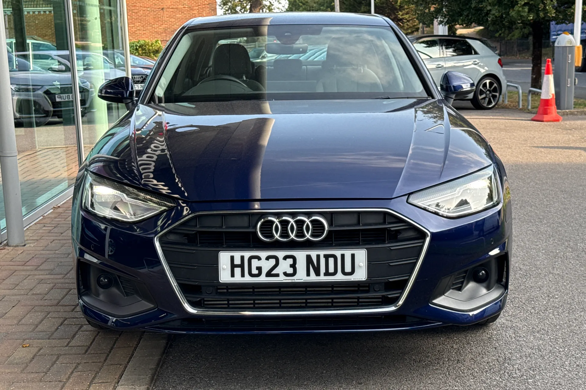 Audi A4 thumbnail image number 54