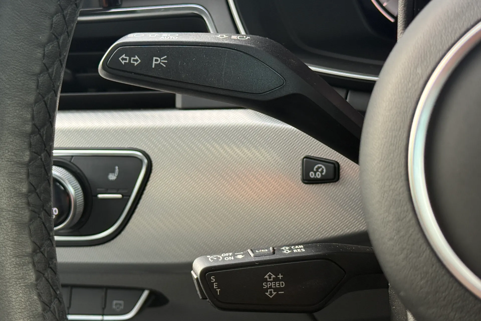 Audi A4 thumbnail image number 14