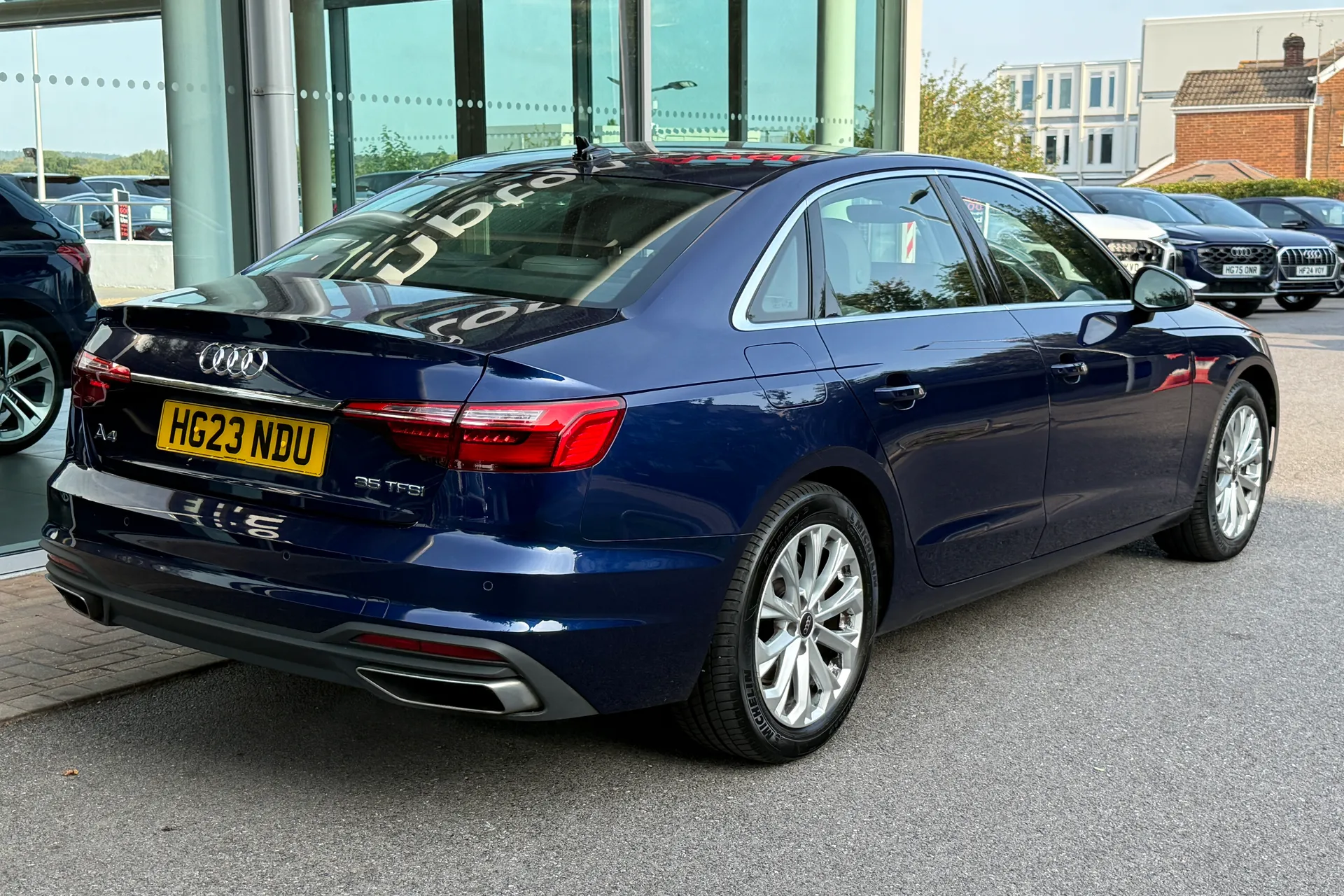 Audi A4 thumbnail image number 57