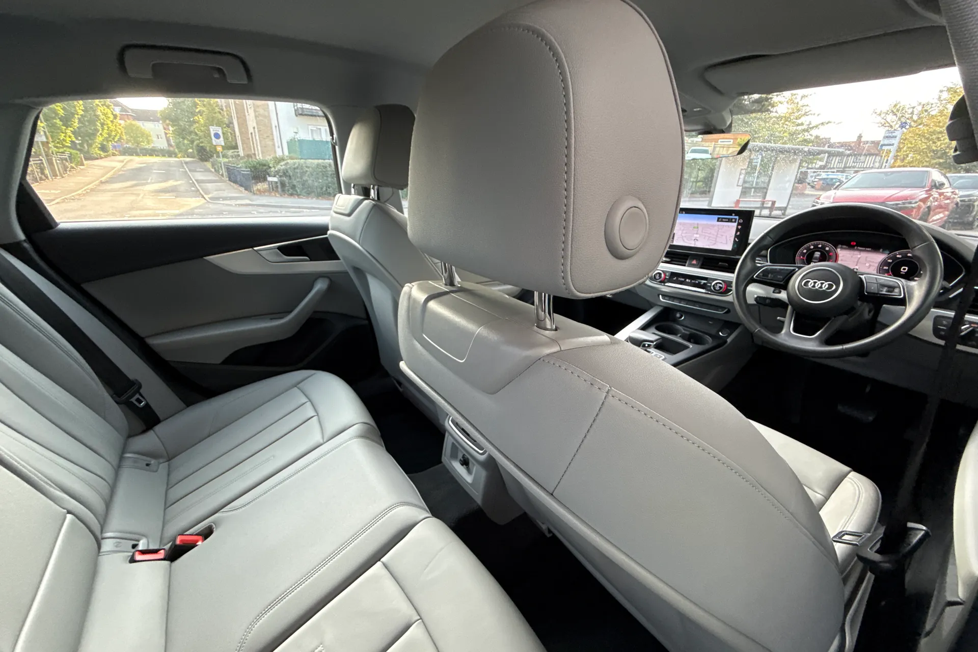 Audi A4 thumbnail image number 36