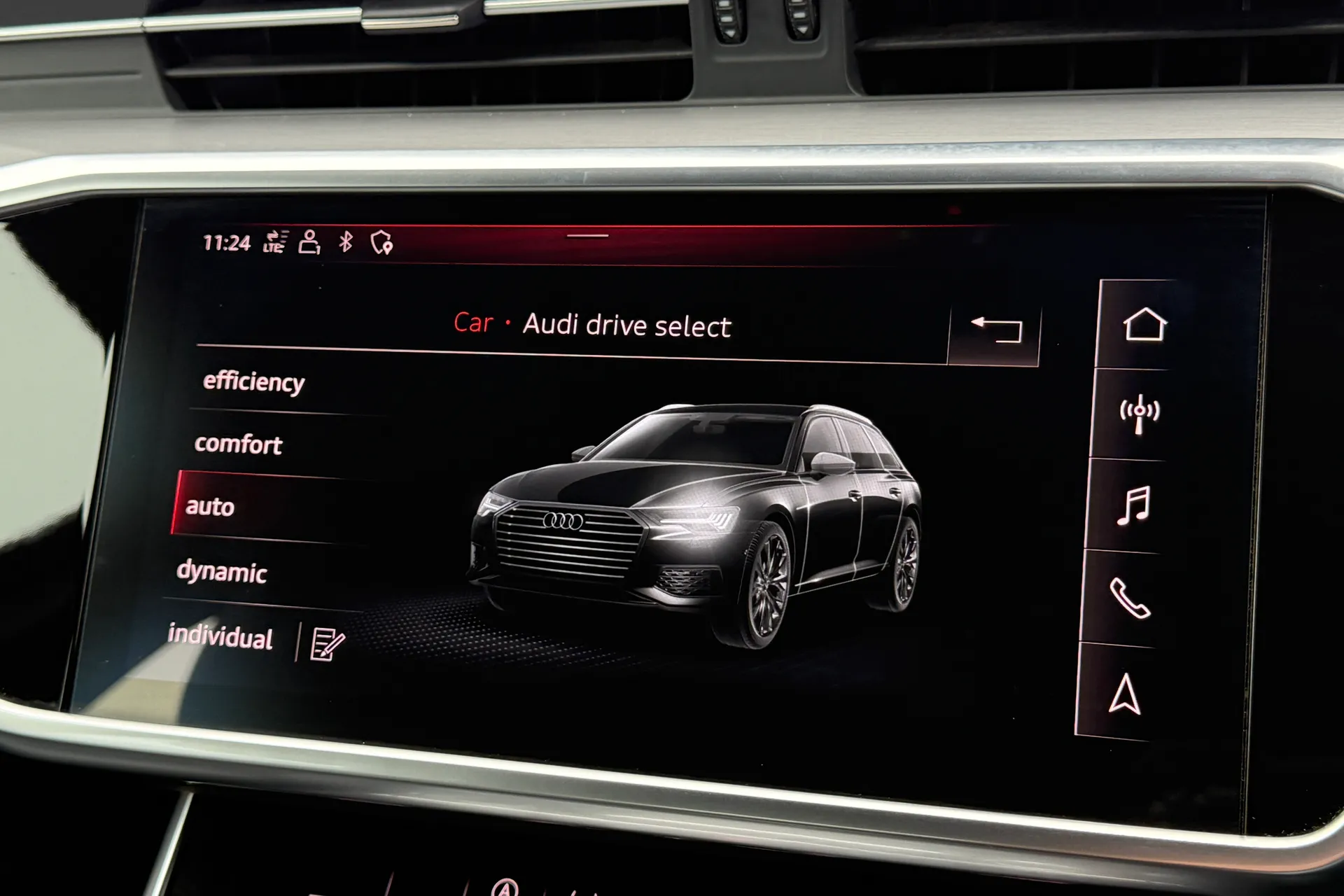 Audi A6 thumbnail image number 11