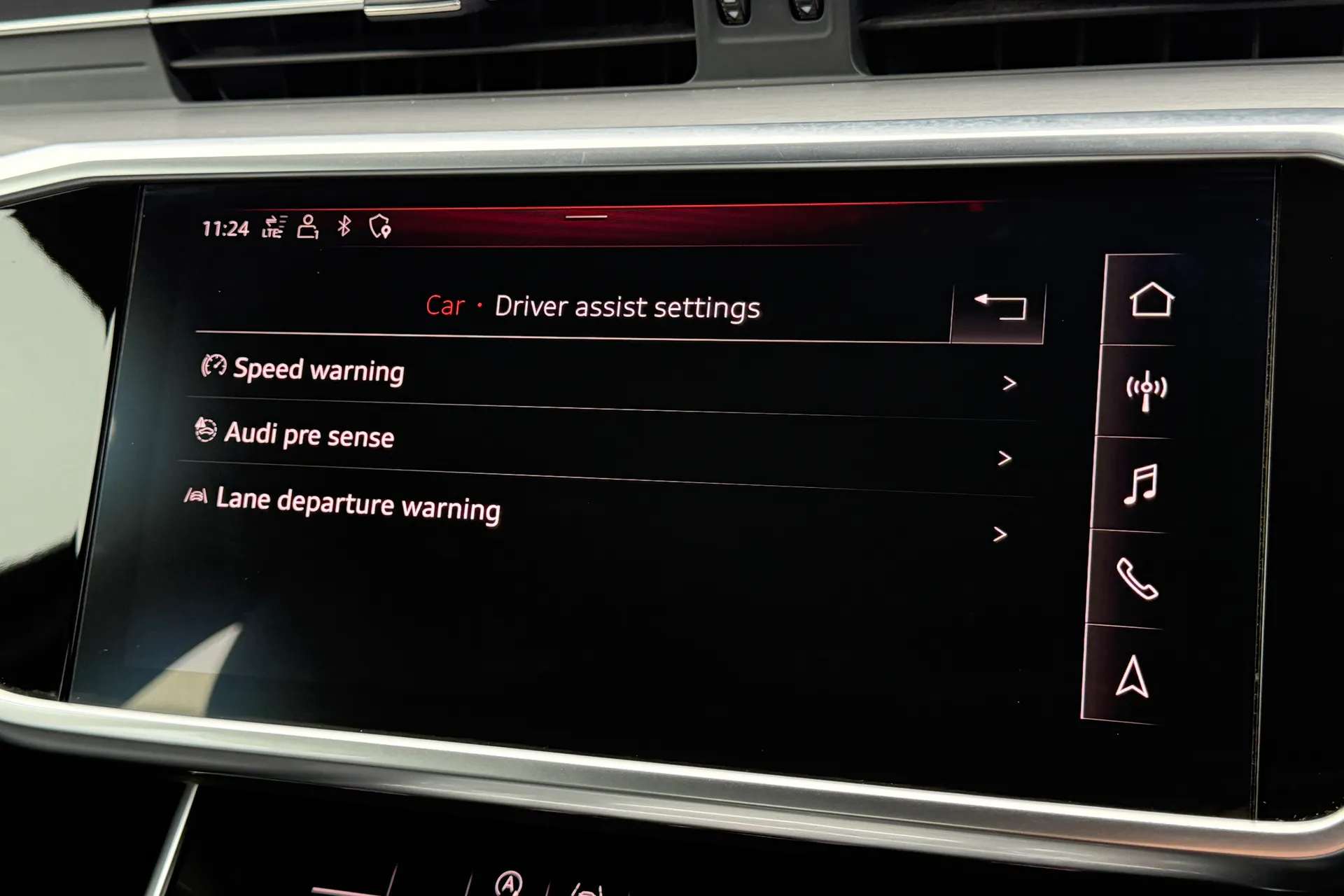 Audi A6 thumbnail image number 12