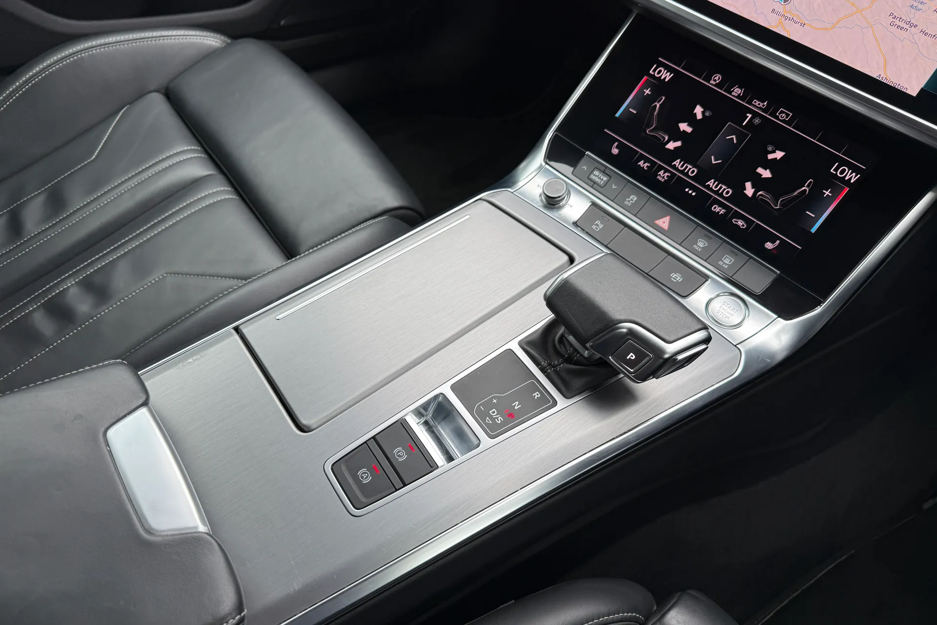 Audi A6 thumbnail image number 40