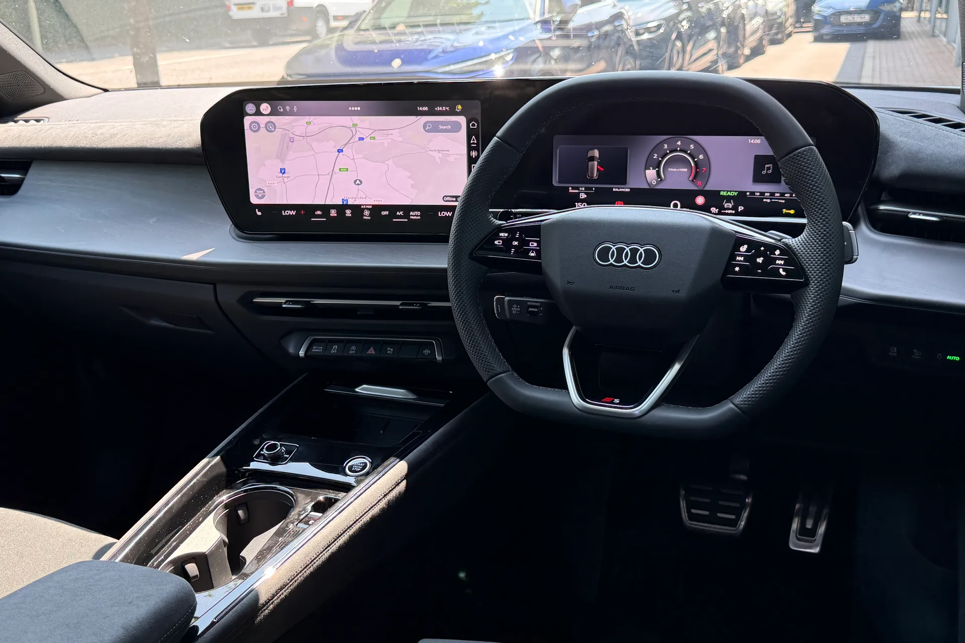 Audi Q3 thumbnail image number 26