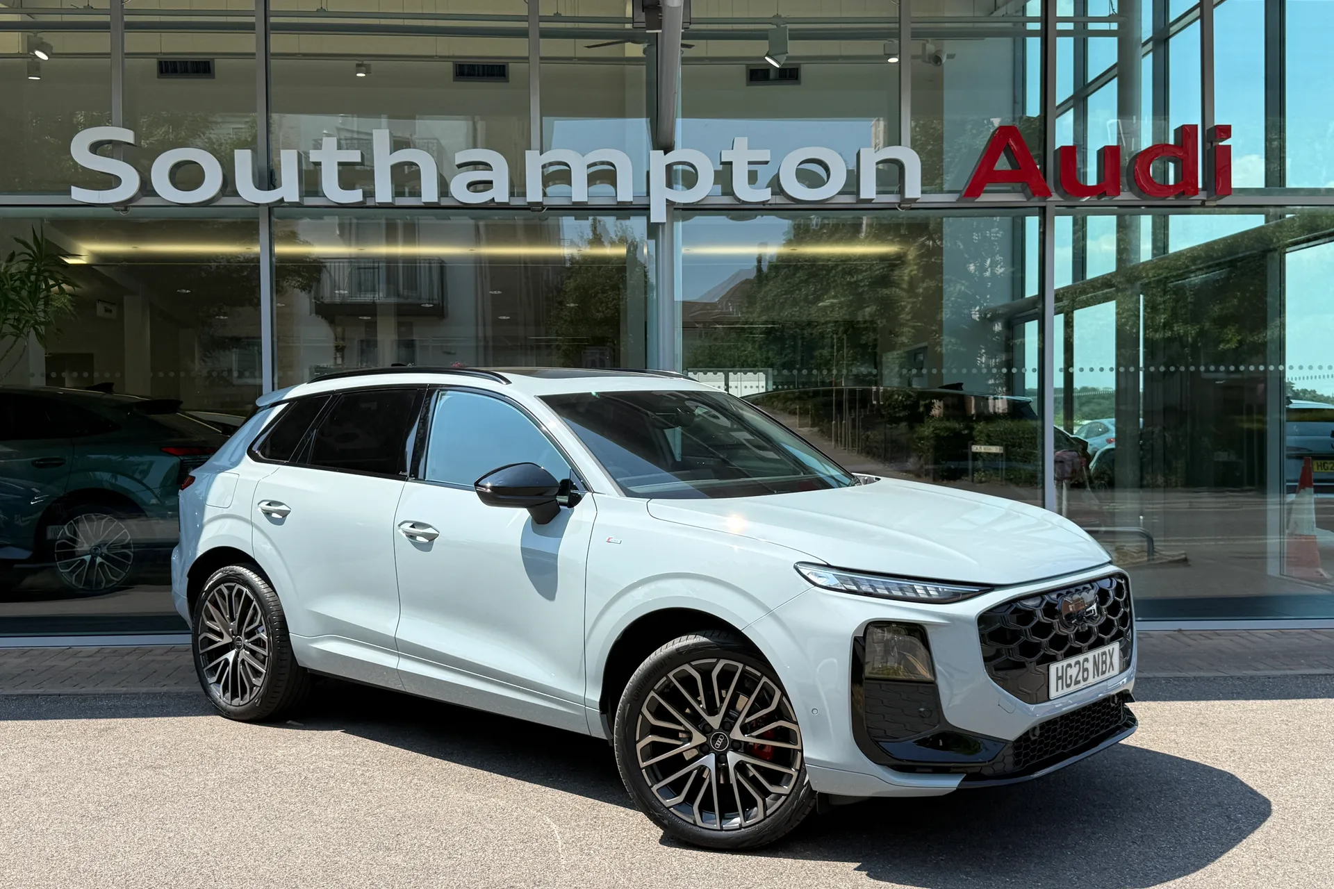 Audi Q3 thumbnail image number 52
