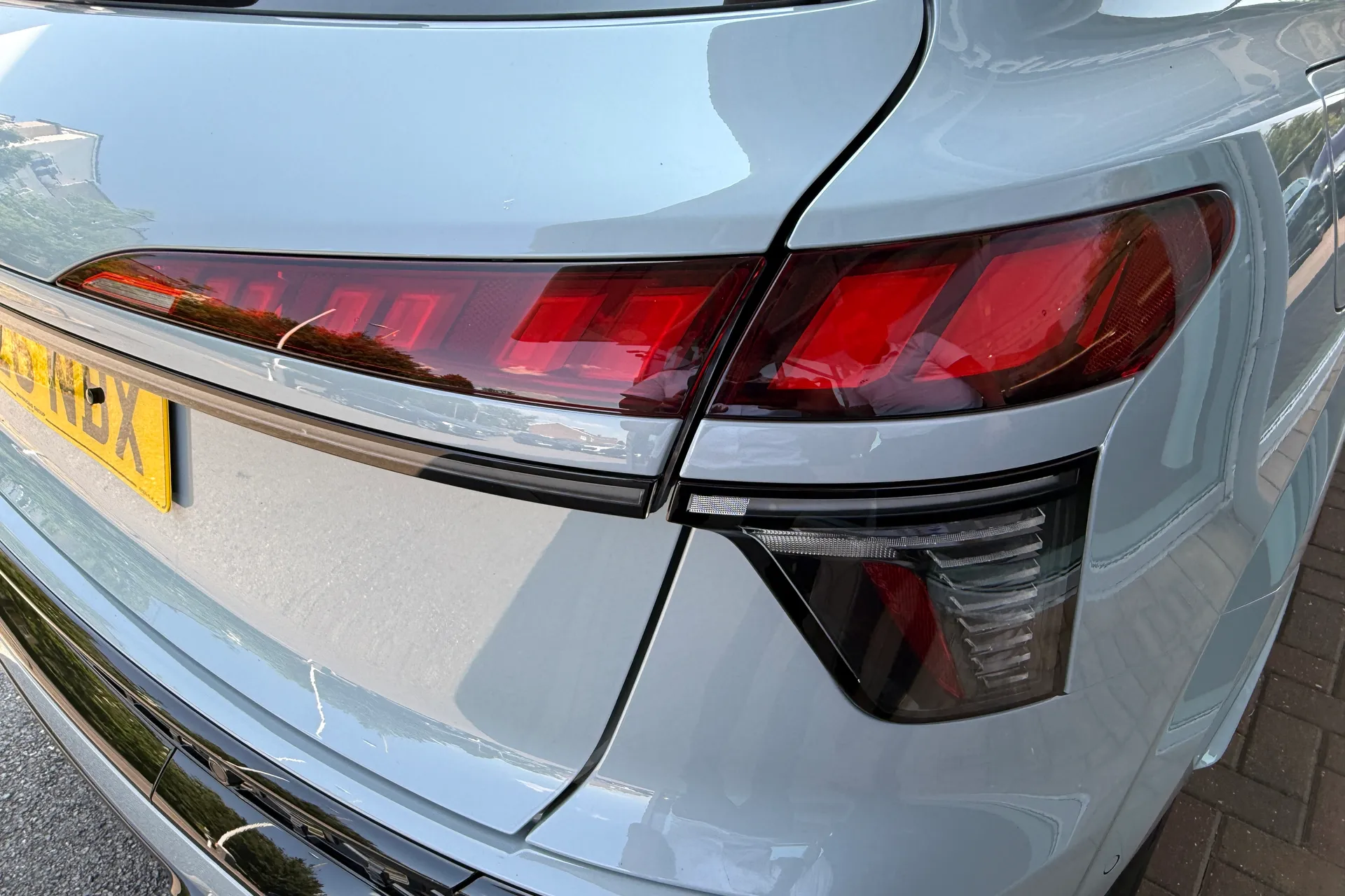 Audi Q3 thumbnail image number 35