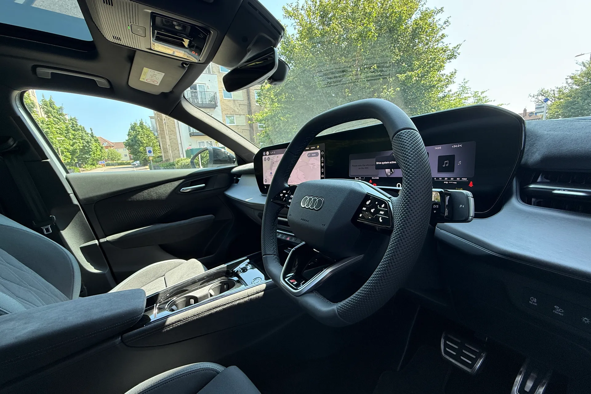 Audi Q3 thumbnail image number 6