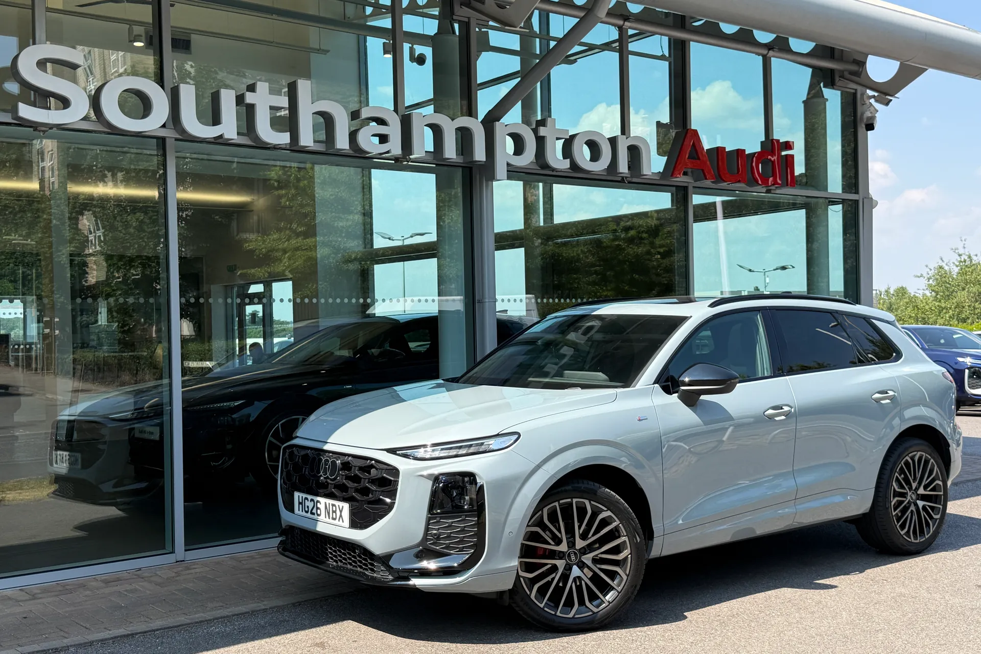 Audi Q3 thumbnail image number 49
