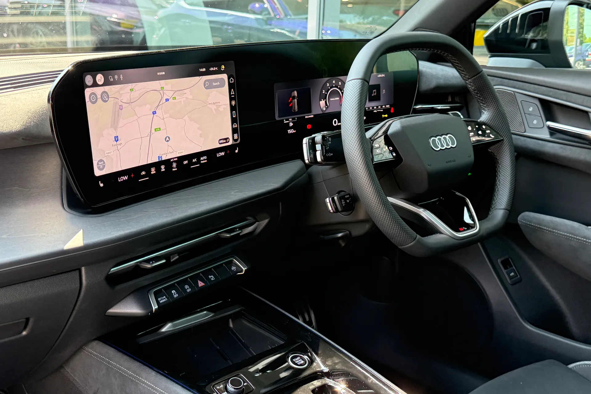 Audi Q3 thumbnail image number 43