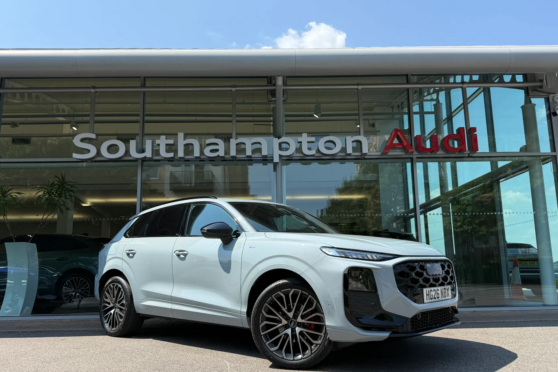 Audi Q3 thumbnail image number 53