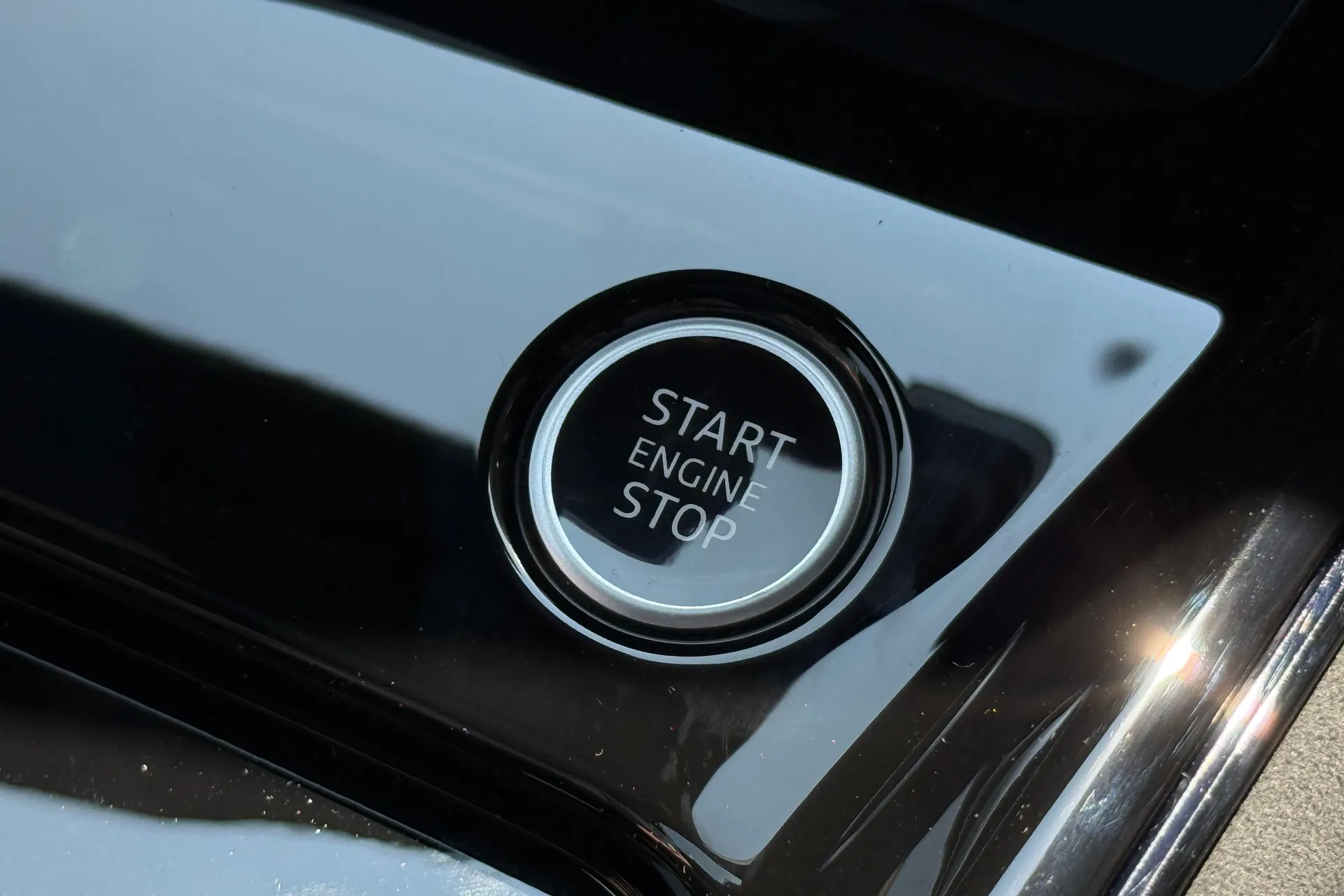 Audi Q3 thumbnail image number 19
